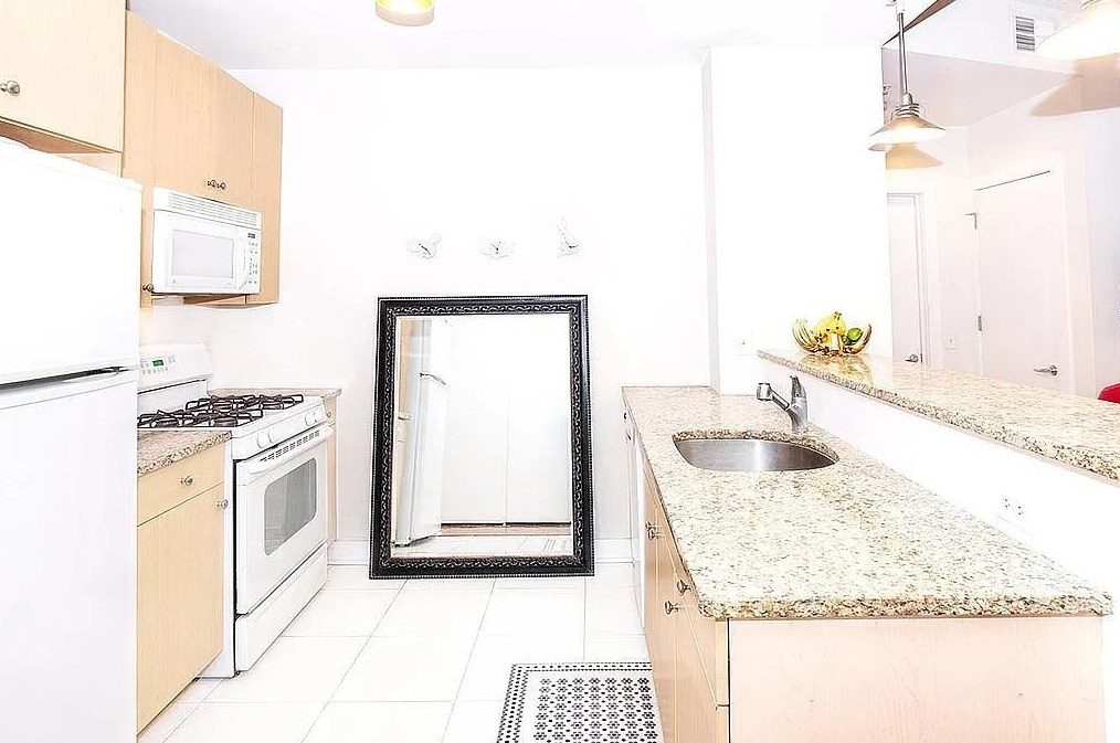159 2nd St #201, Jersey City, NJ 07302