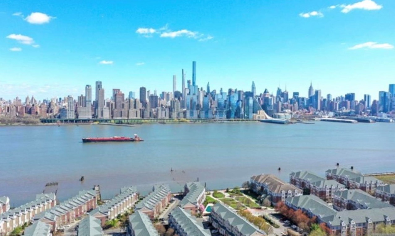 6309 Boulevard E #11, West New York, NJ 07093