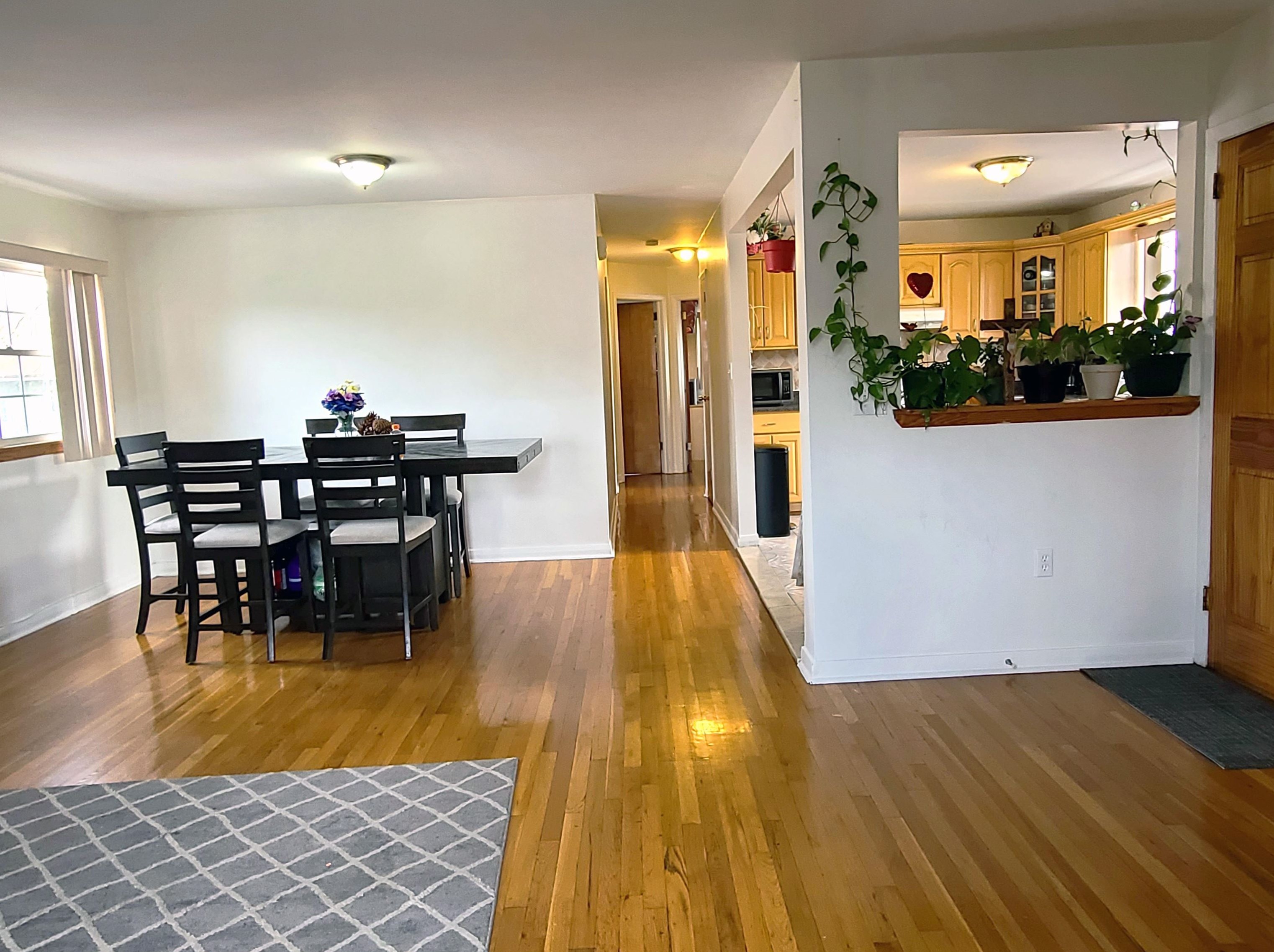 428 73rd St, North Bergen, NJ 07047