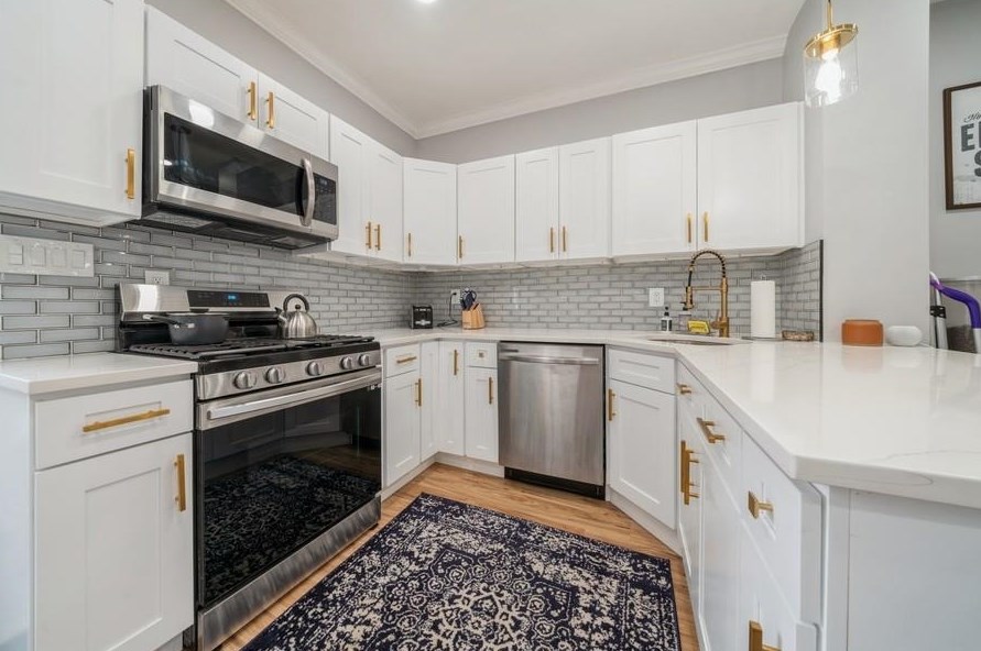 318 2nd St #1, Union City, NJ 07087