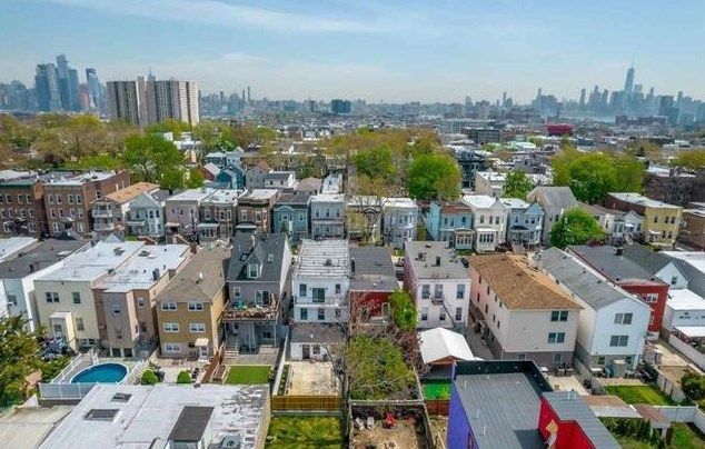 241 Cambridge Ave, Jersey City NJ  07307-1906 exterior