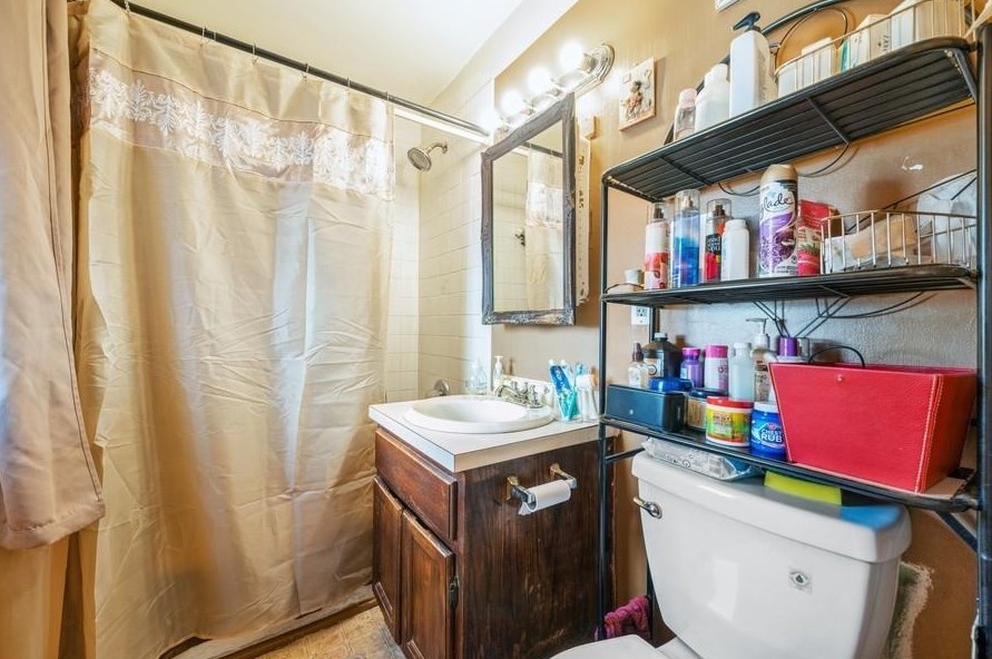 170 Fulton Ave, Jersey City NJ 07305-1404 exterior