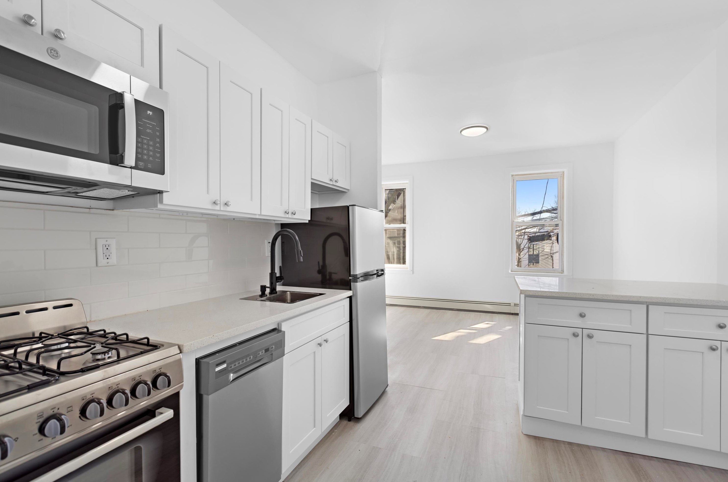 182 Congress St #4, Jersey City, NJ 07307