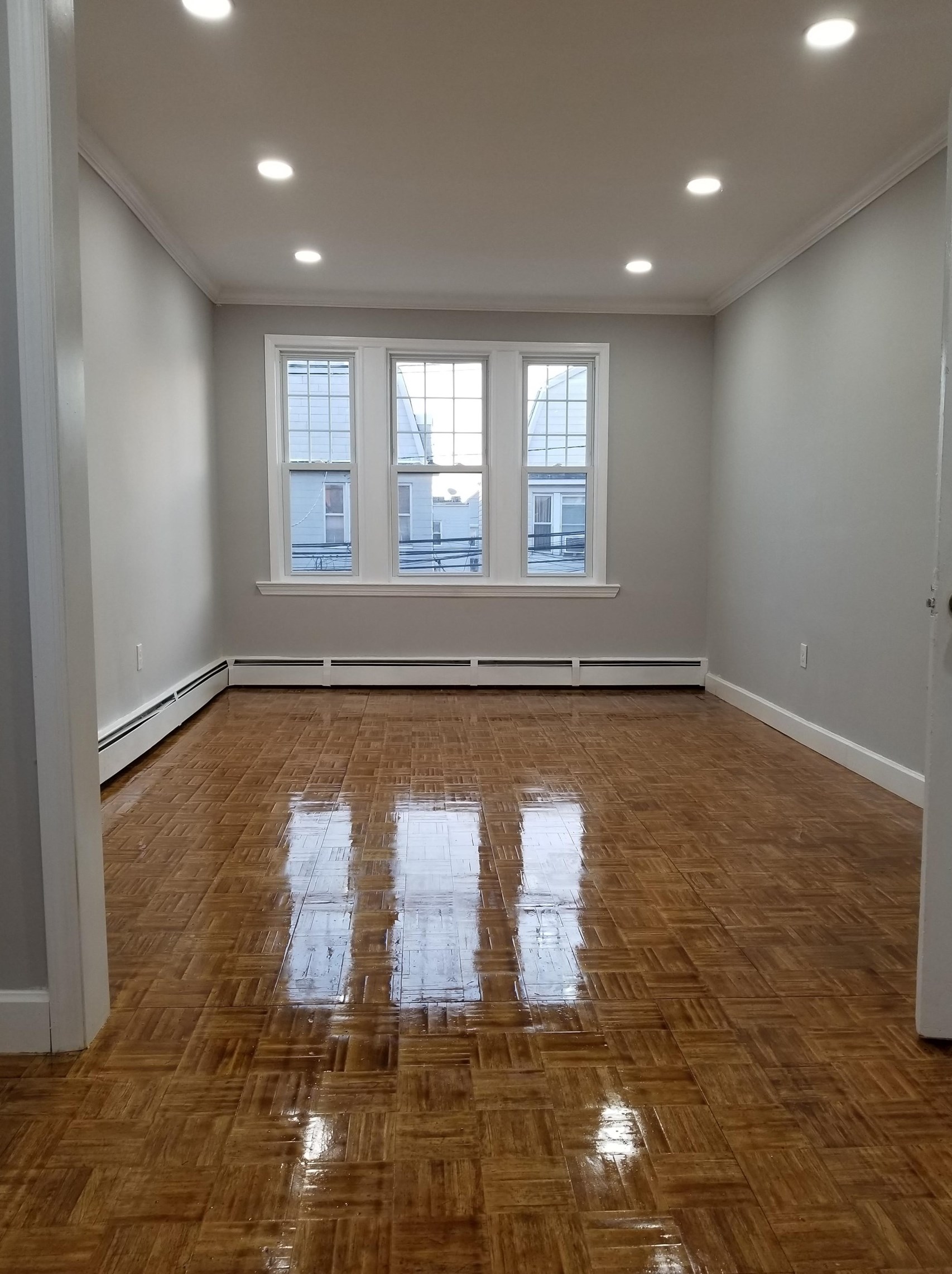 354 Armstrong Ave, Jersey City, NJ 07305