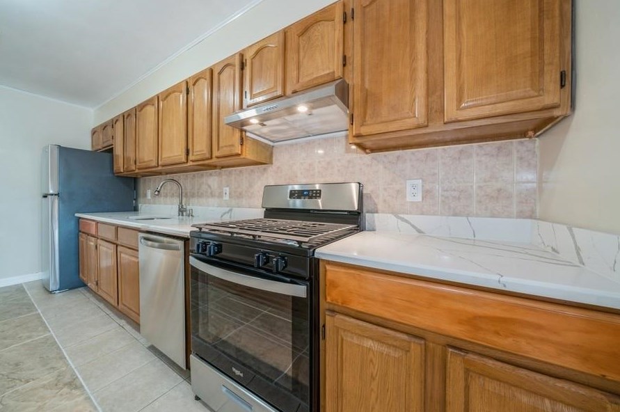 601 Ocean Ave #2, Jersey City, NJ 07305