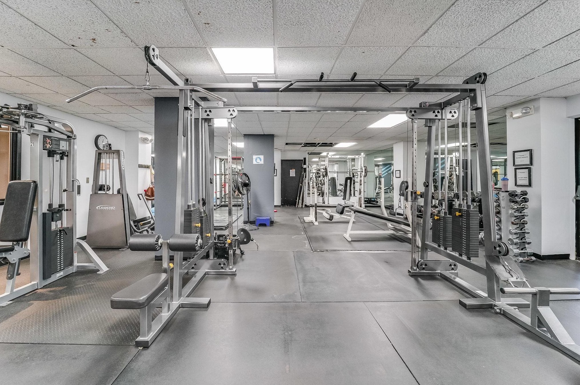 118 Harmon Cove Tower, Secaucus, NJ 07094-1728