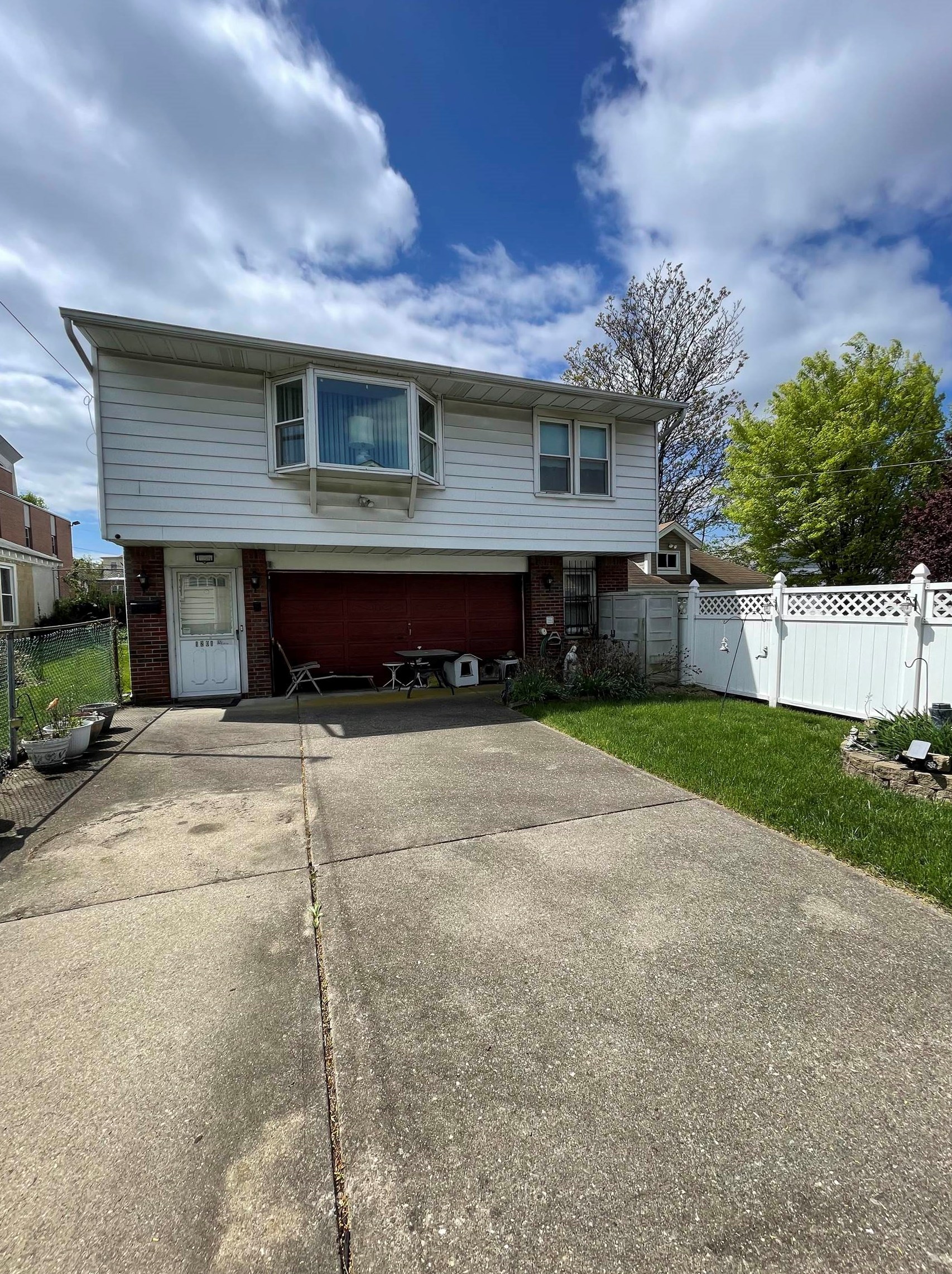 1201 82nd St, North Bergen, NJ 07047