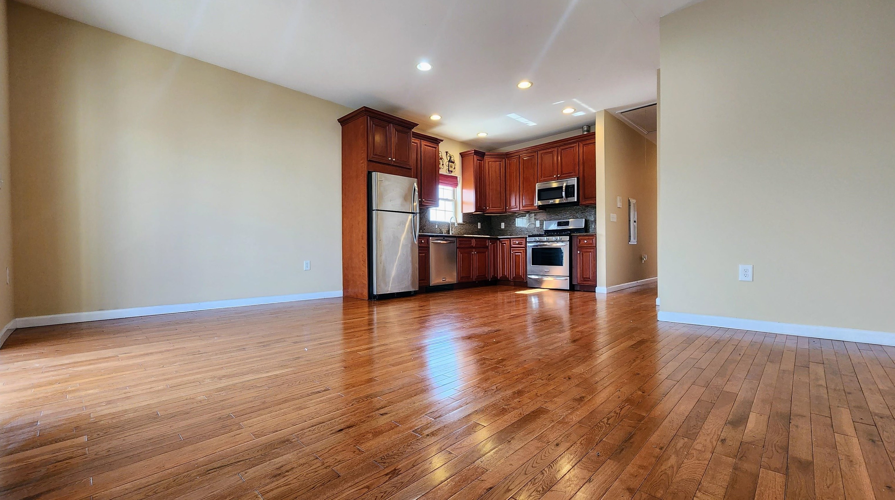 247 Winfield Ave #2, Jersey City, NJ 07305