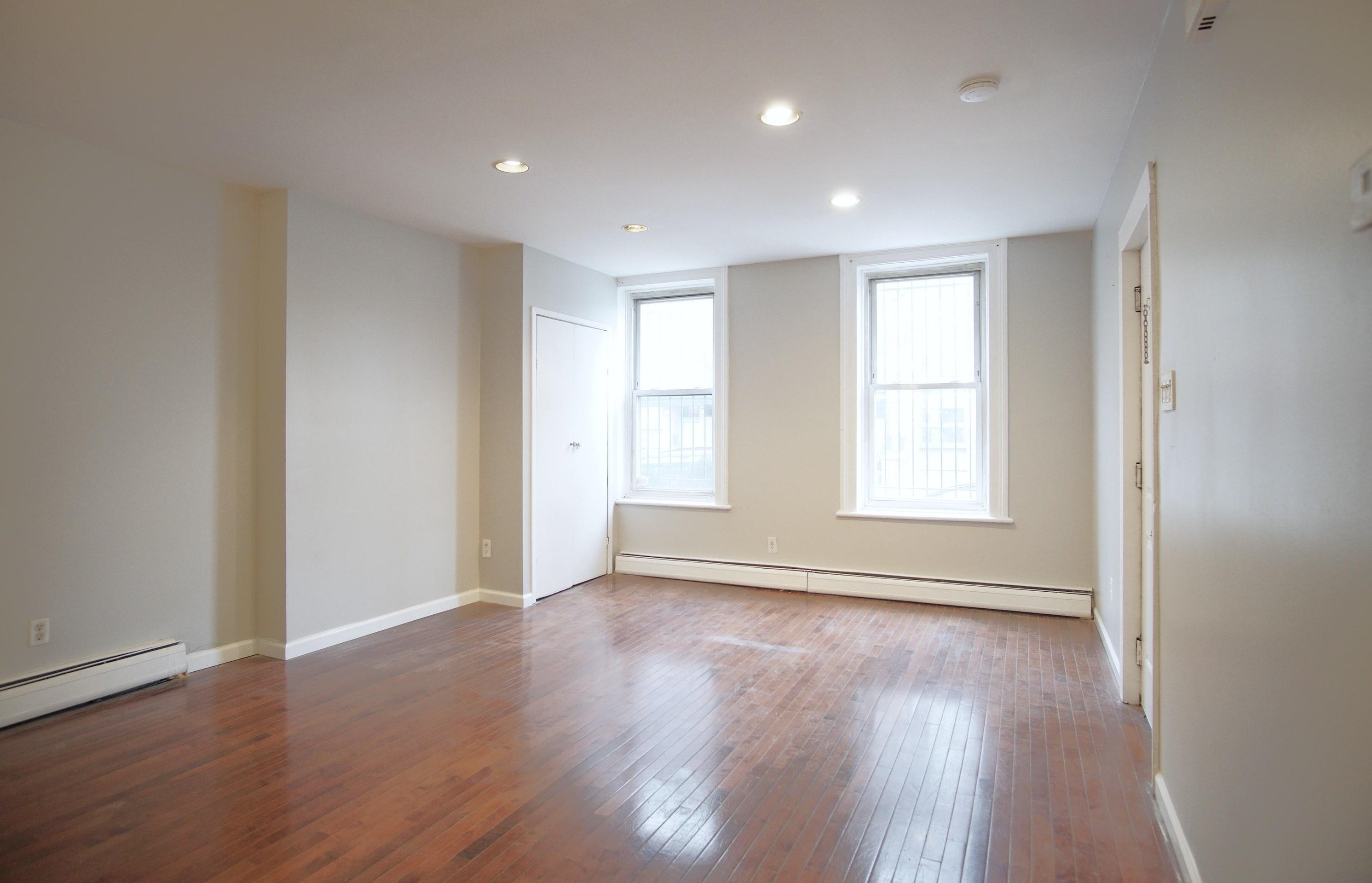 354 Varick St #1, Jersey City, NJ 07302