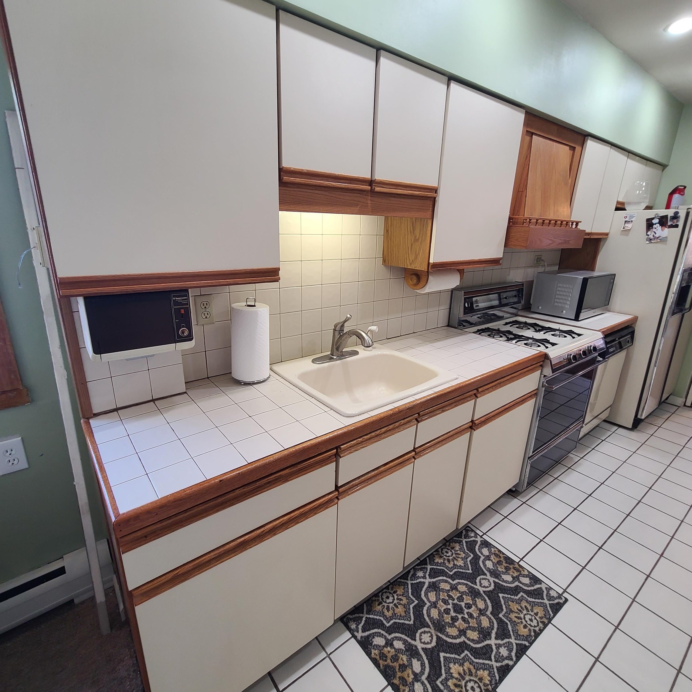 6011 Buchanan Pl, West New York, NJ 07093-2809
