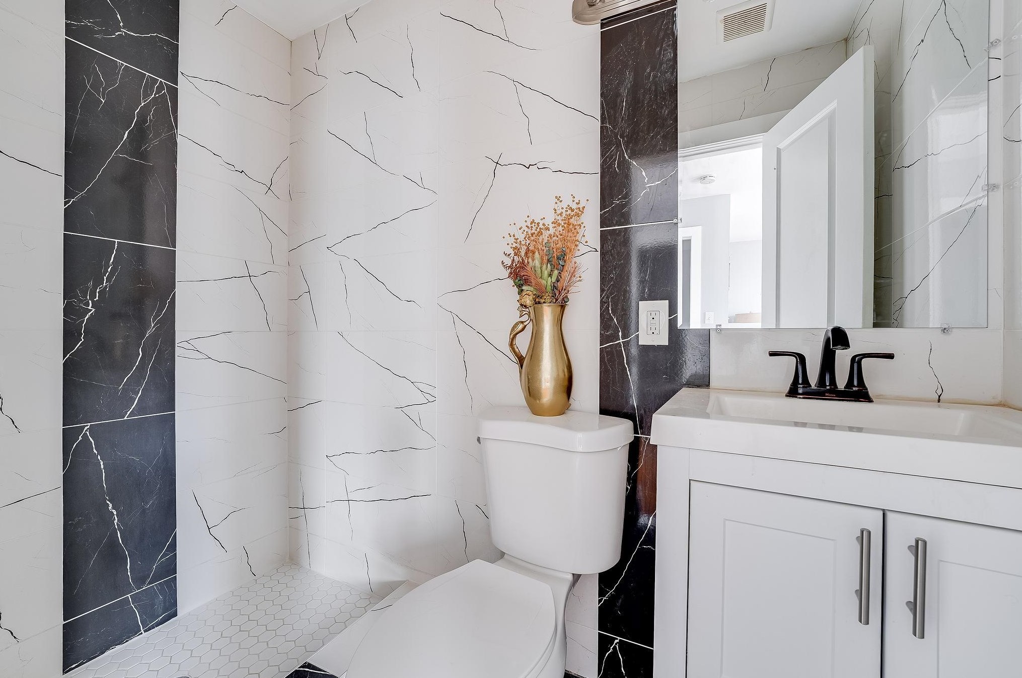 791 Communipaw Ave, Jersey City NJ  07304-1707 exterior