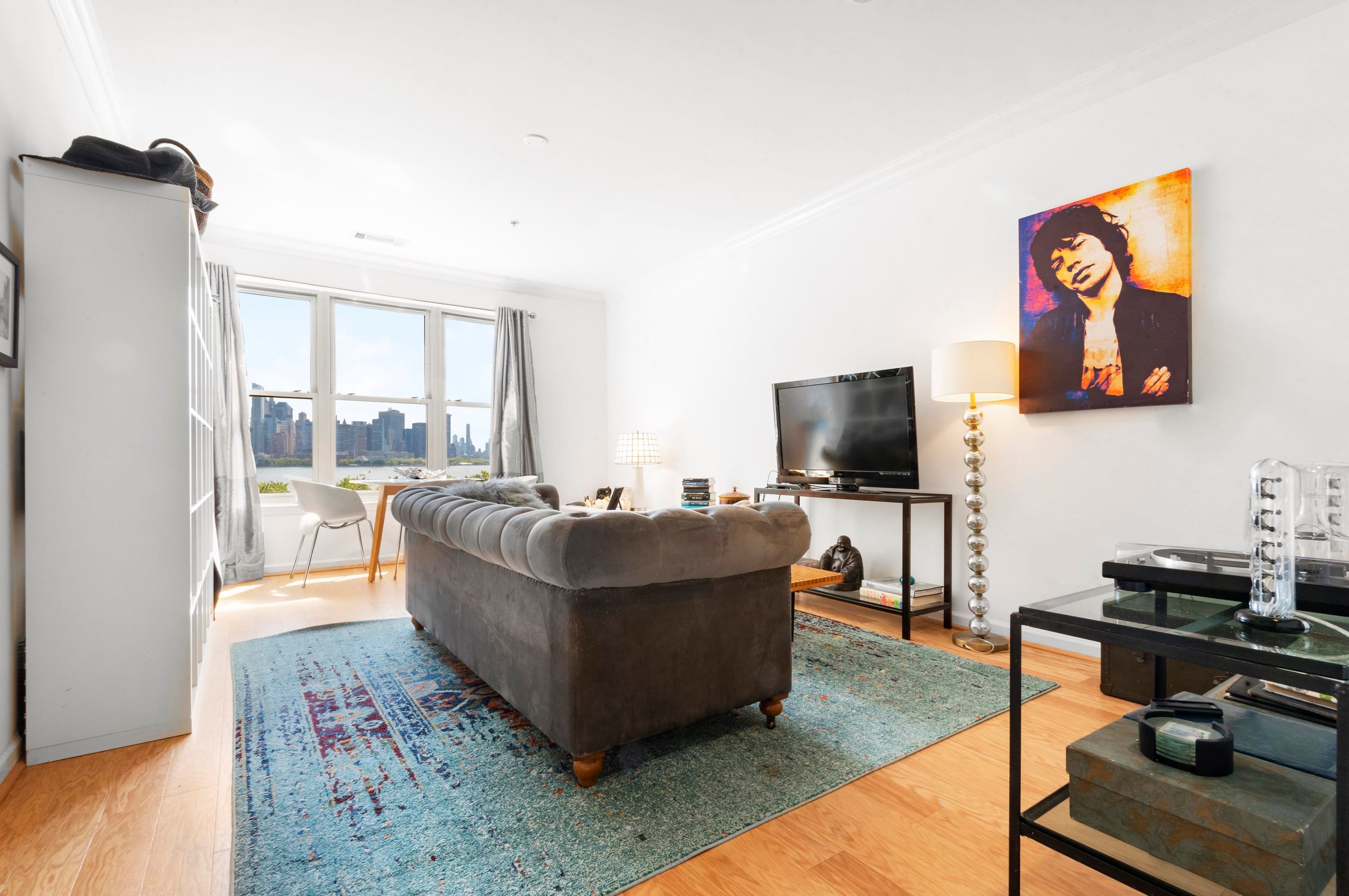 15 Warren St #309, Jersey City, NJ 07302