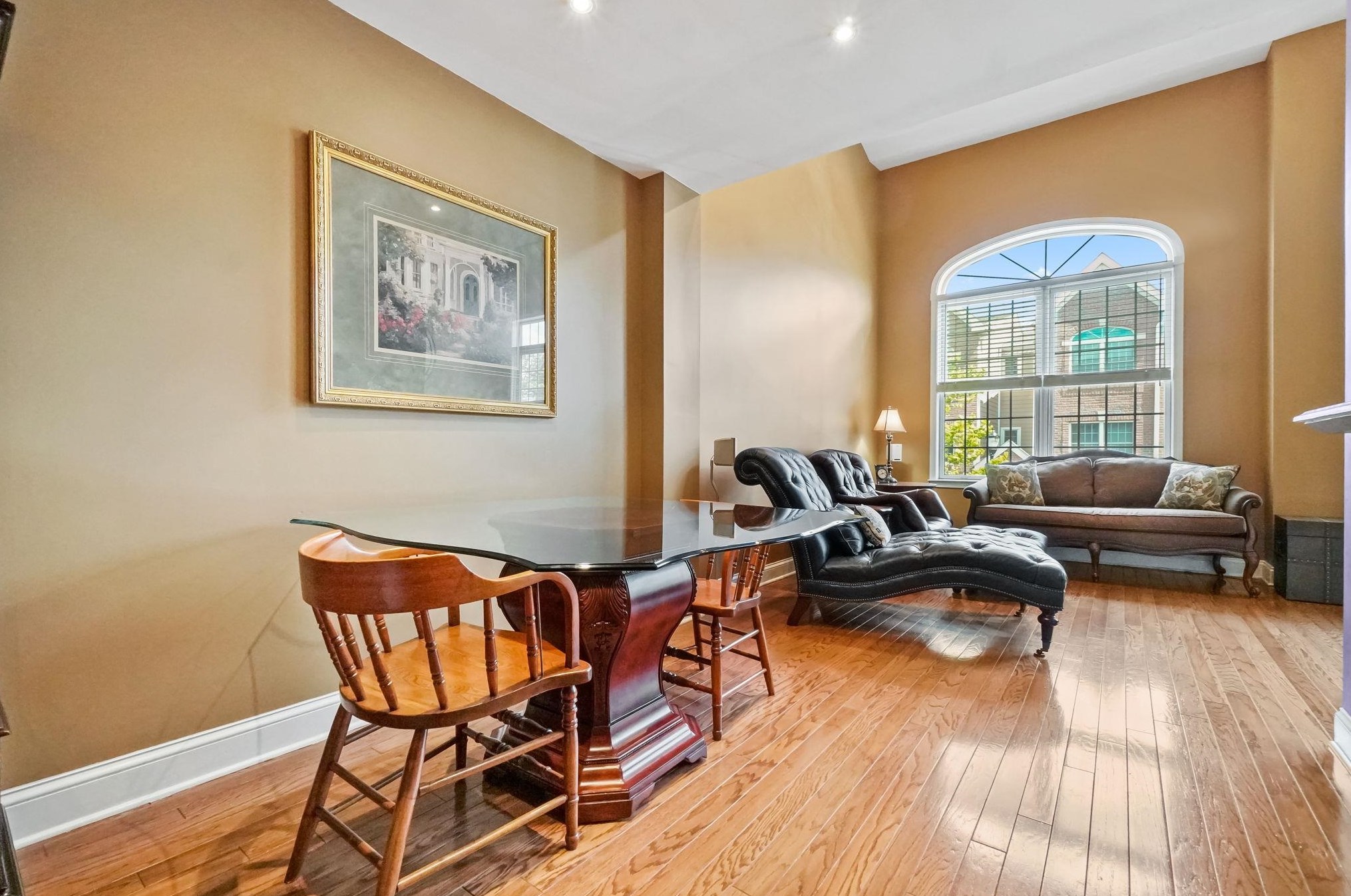 85 Lydia Dr, West New York, NJ 07093