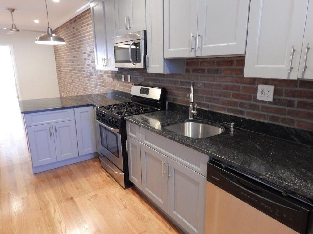 293 New York Ave #2l, Jersey City, NJ 07307