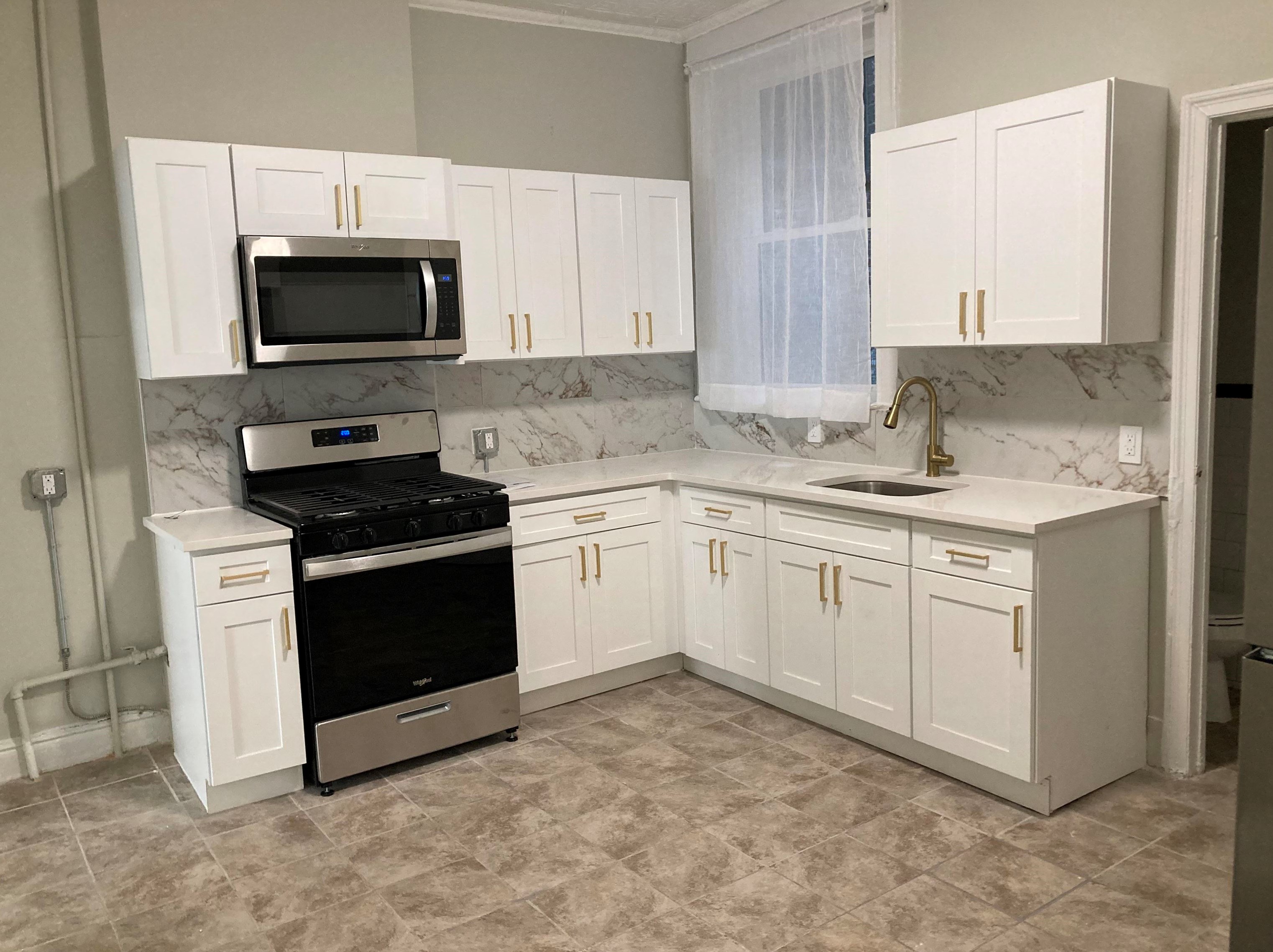 6018 Fillmore Pl, West New York, NJ 07093-2874