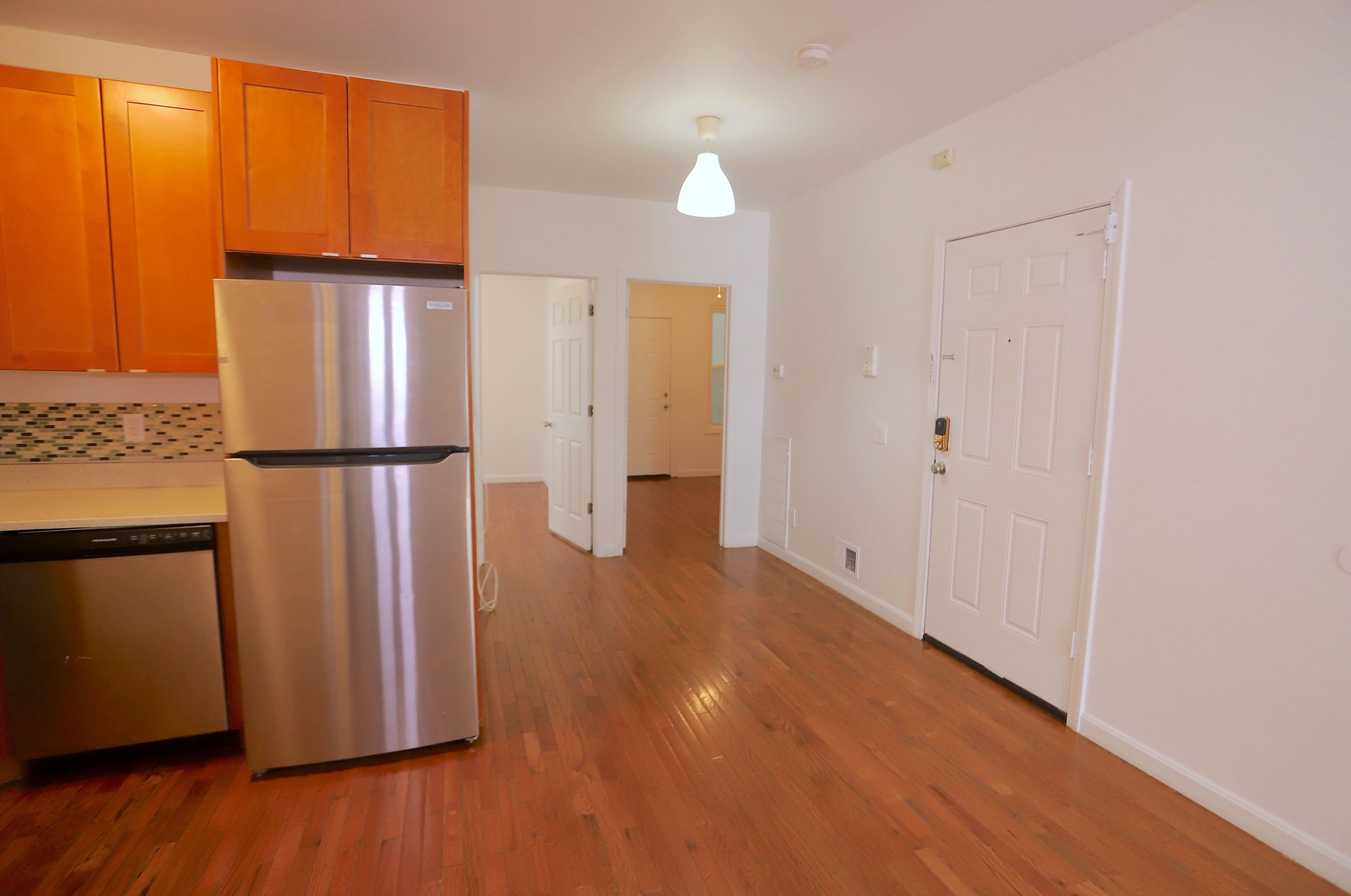 195 Webster Ave #1, Jersey City, NJ 07307