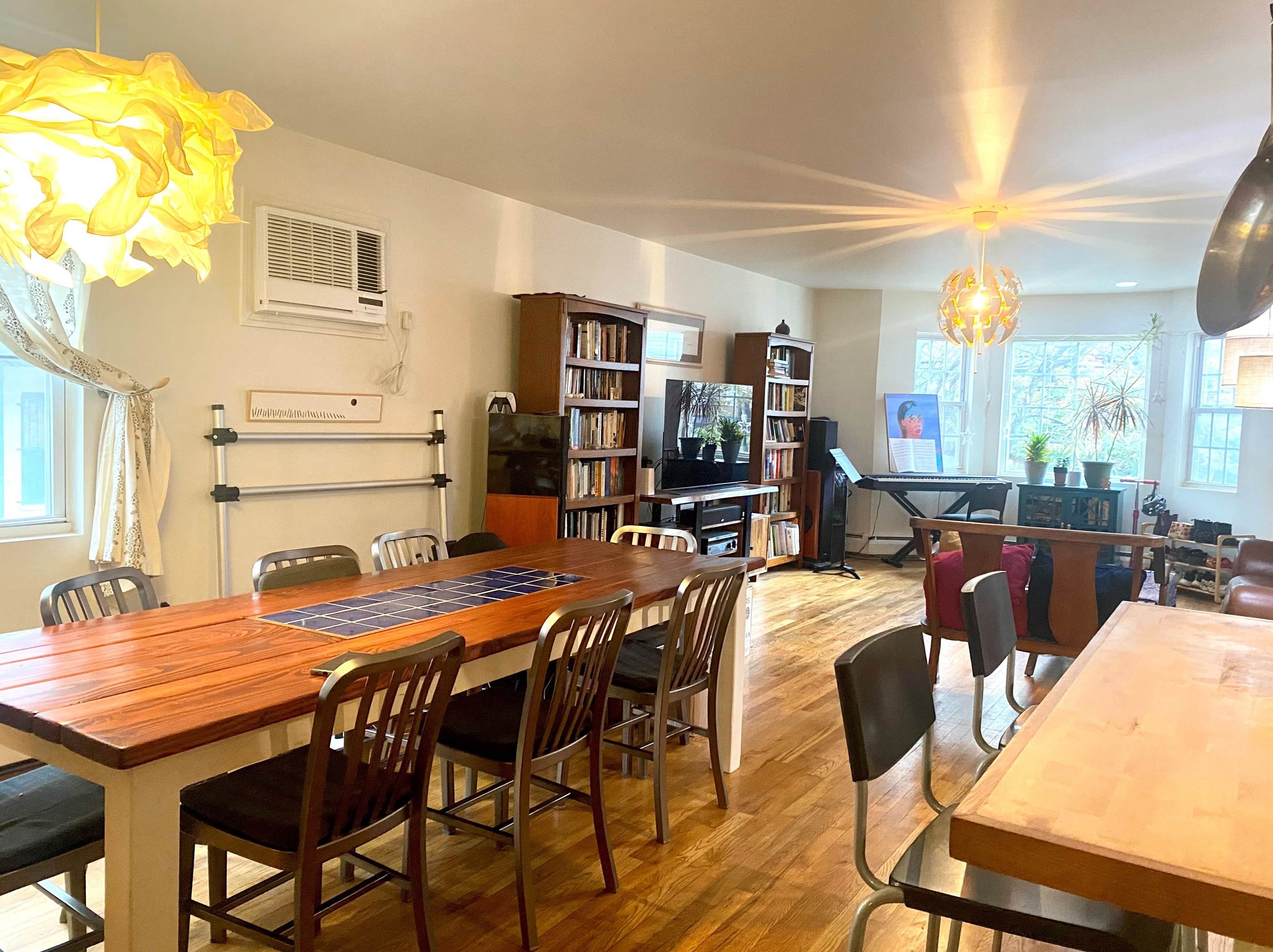 132 Morris St, Jersey City, NJ 07302-4443