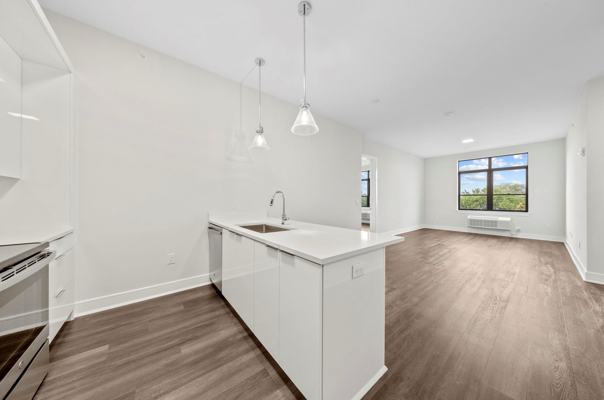 121 34th St #517, Union City, NJ 07087