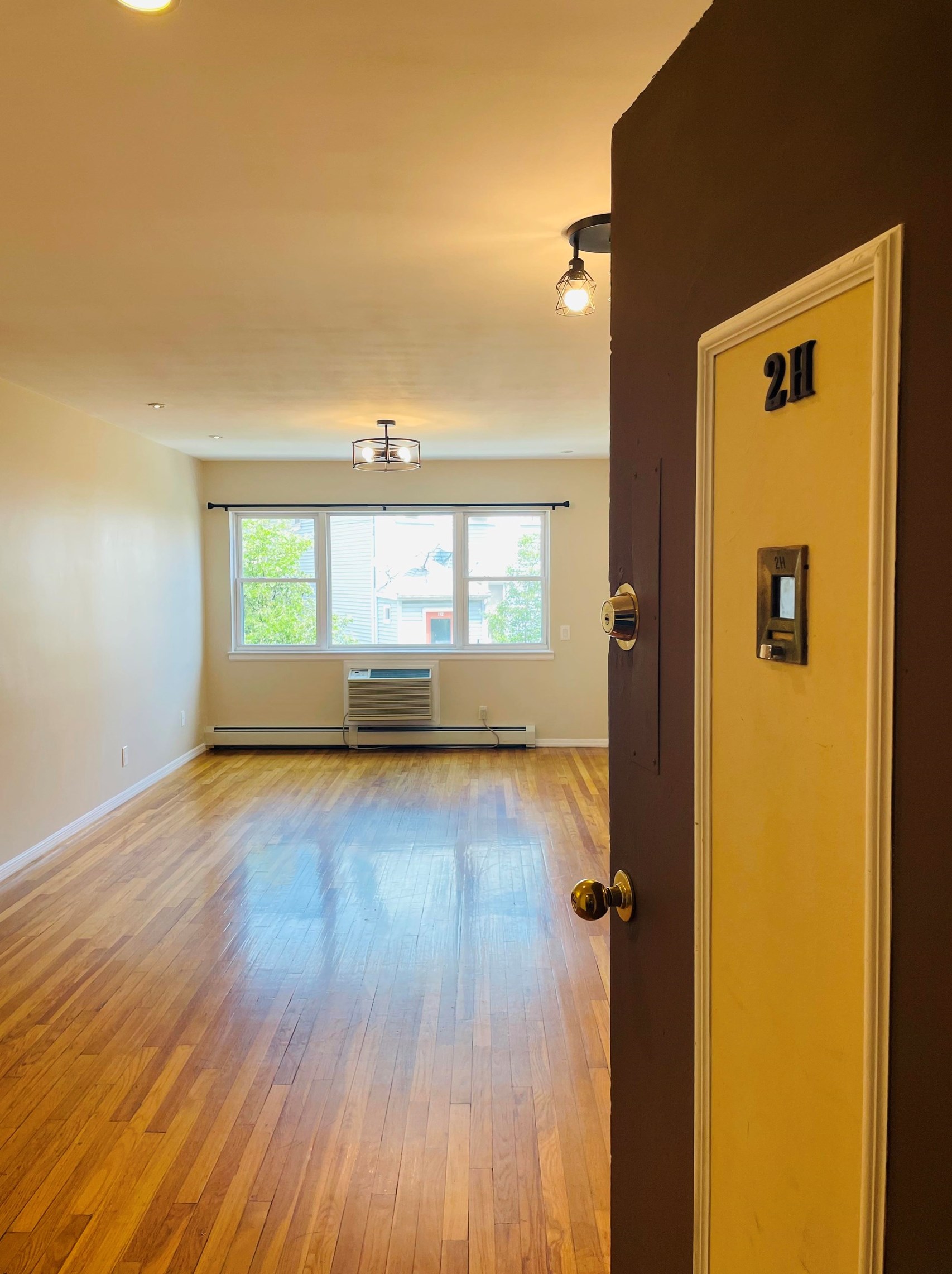 133 33rd St #2h, Union City, NJ