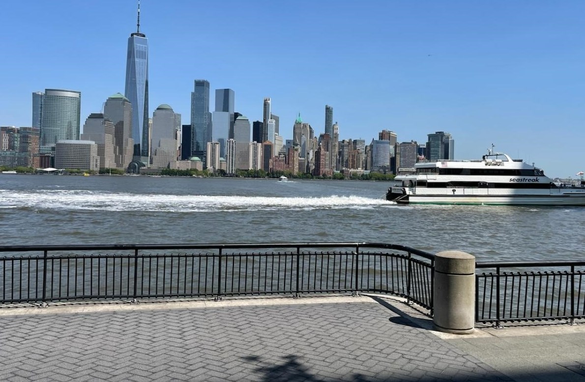 149 Essex St Apt 2d, Jersey City, NJ