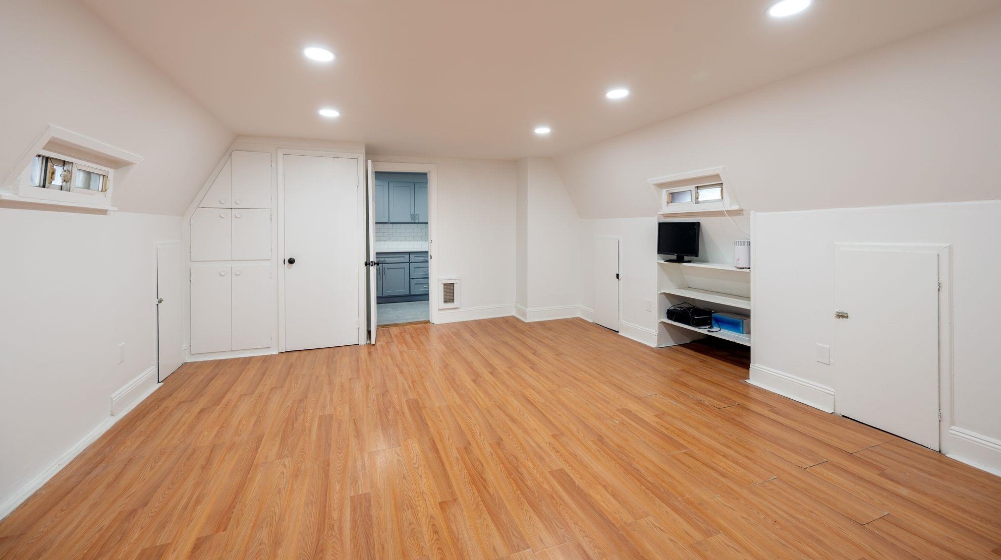66 Van Reipen Ave #3, Jersey City, NJ 07306