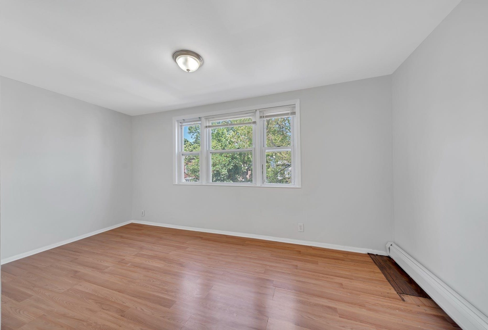 322 Webster Ave #2, Jersey City, NJ 07307