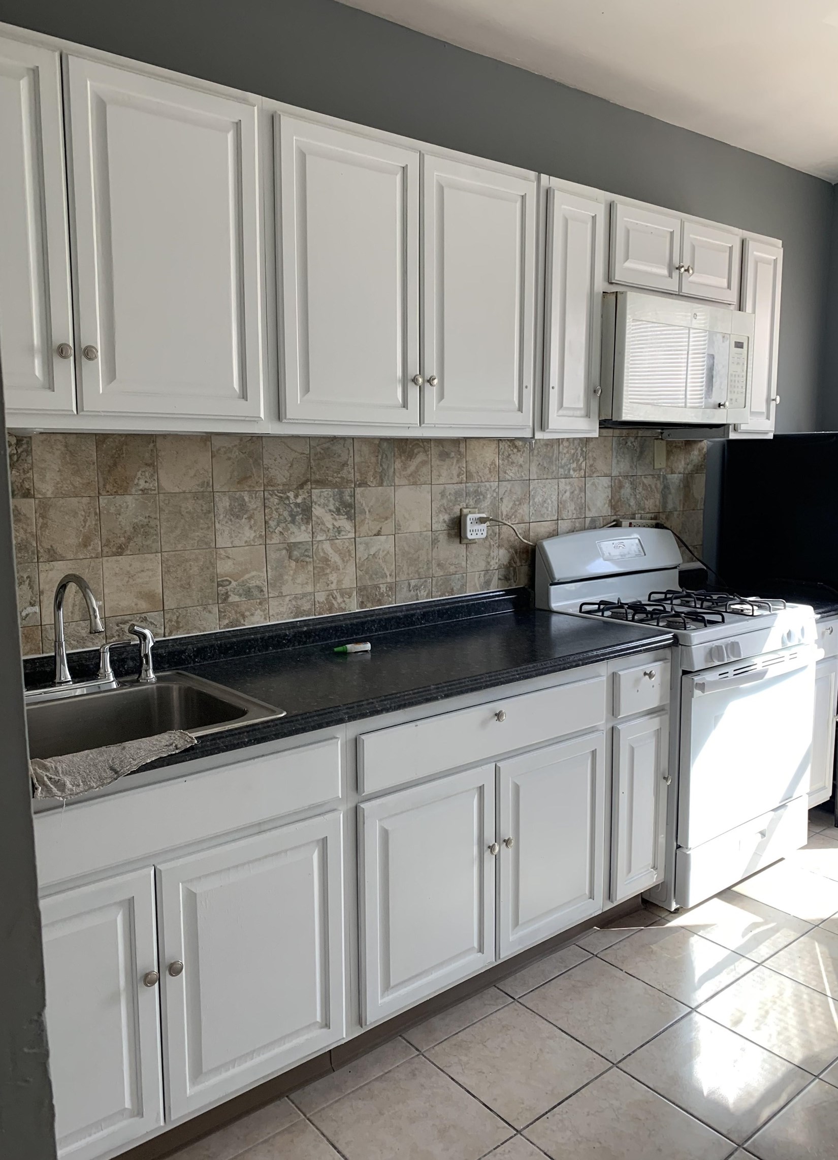258 Linden Ave #2, Jersey City, NJ 07305