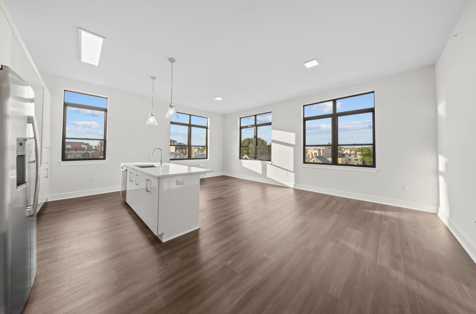 121 34th St #516, Union City, NJ 07087