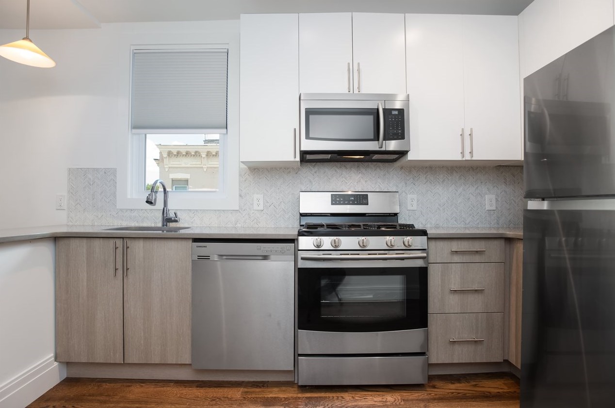 76 Bowers St #3, Jersey City, NJ 07307