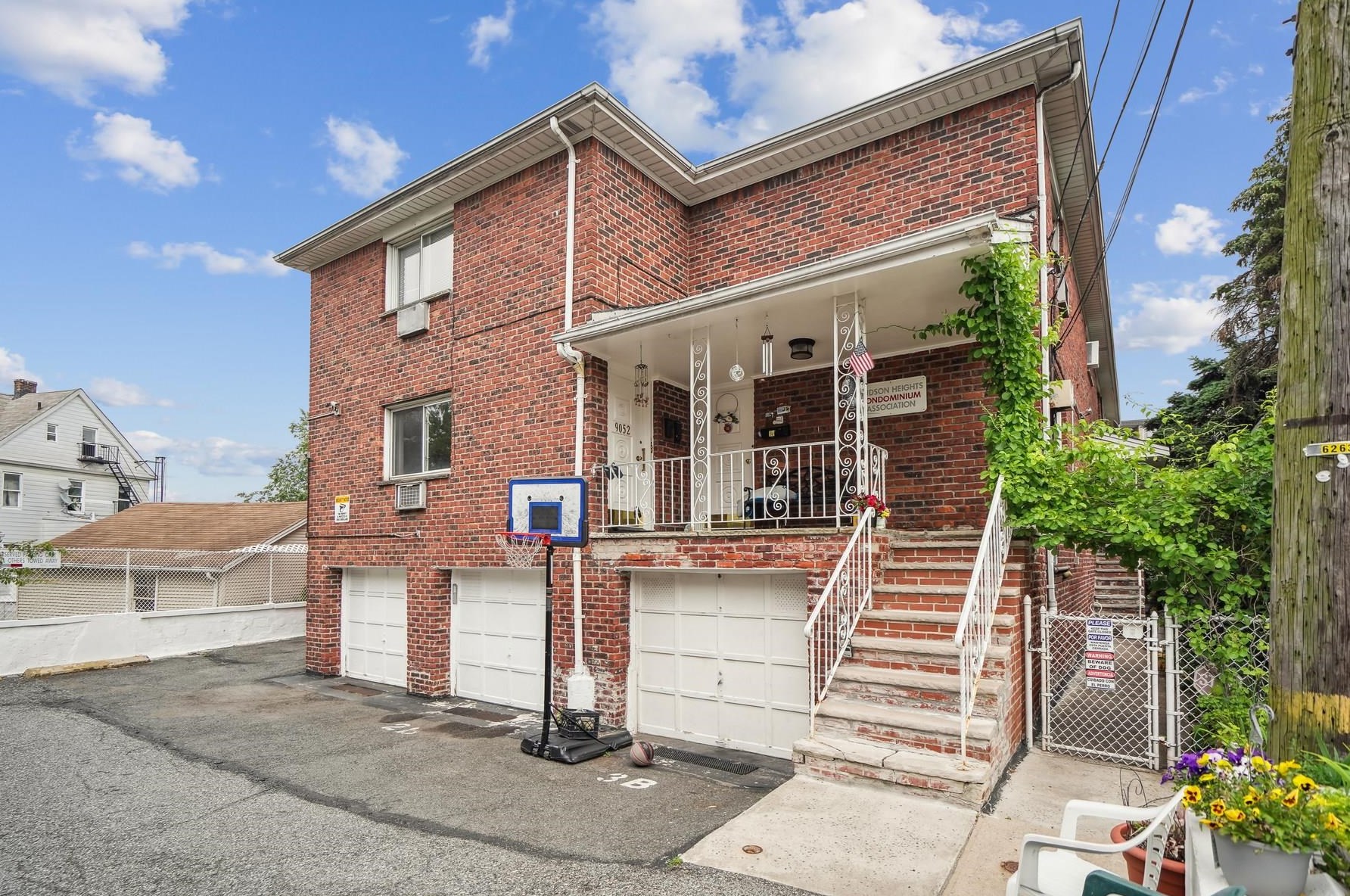 9052 New York Ave #1a, North Bergen, NJ 07047
