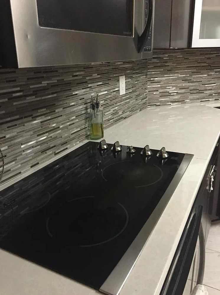 1035 Harmon Cove Tower #1035, Secaucus, NJ 07094