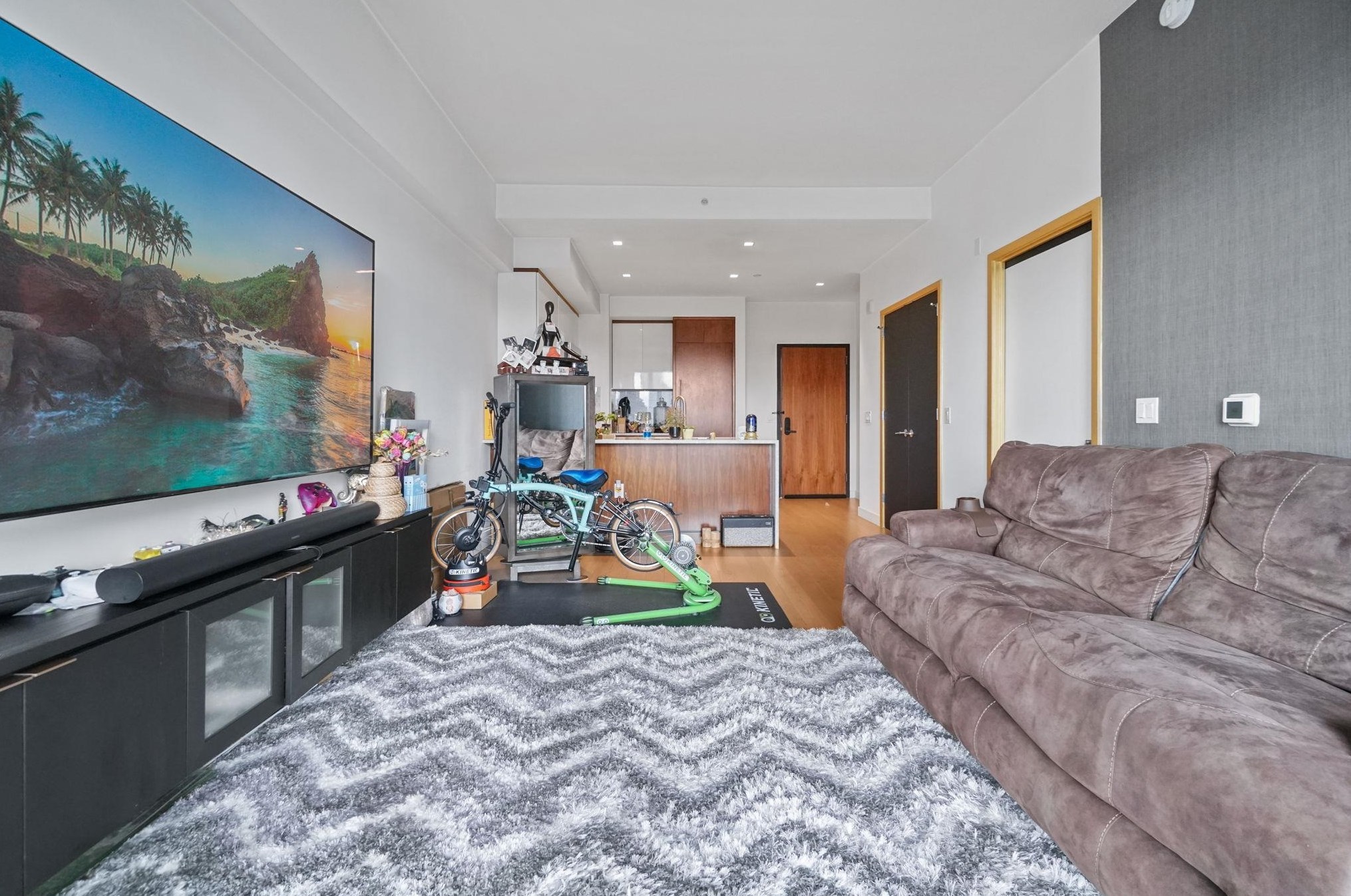 75 Park Ln S #303, Jersey City, NJ 07310
