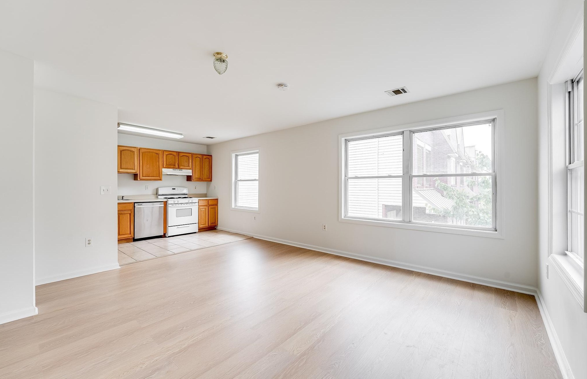 155 Lafayette St #2, Jersey City, NJ 07304