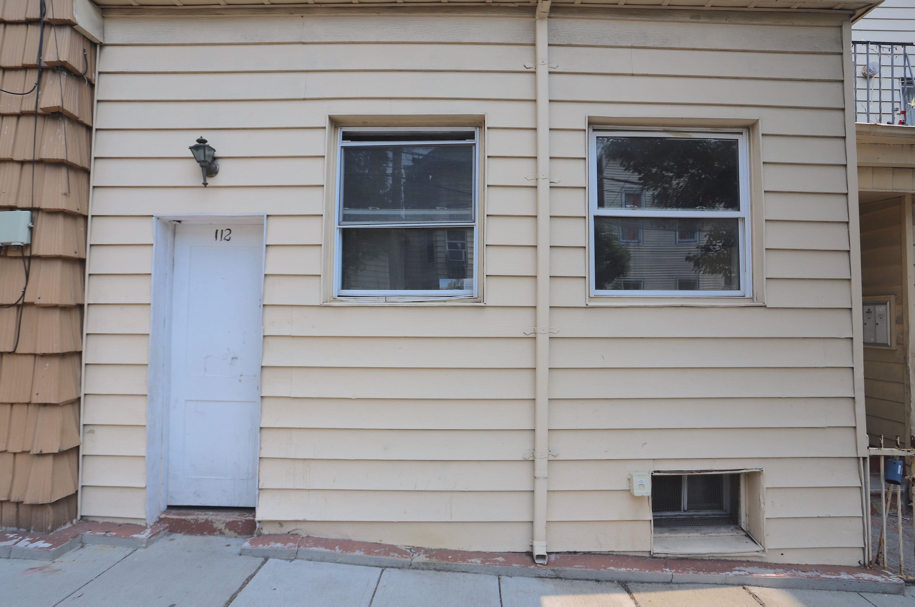 112 34th St, Union City, NJ 07087