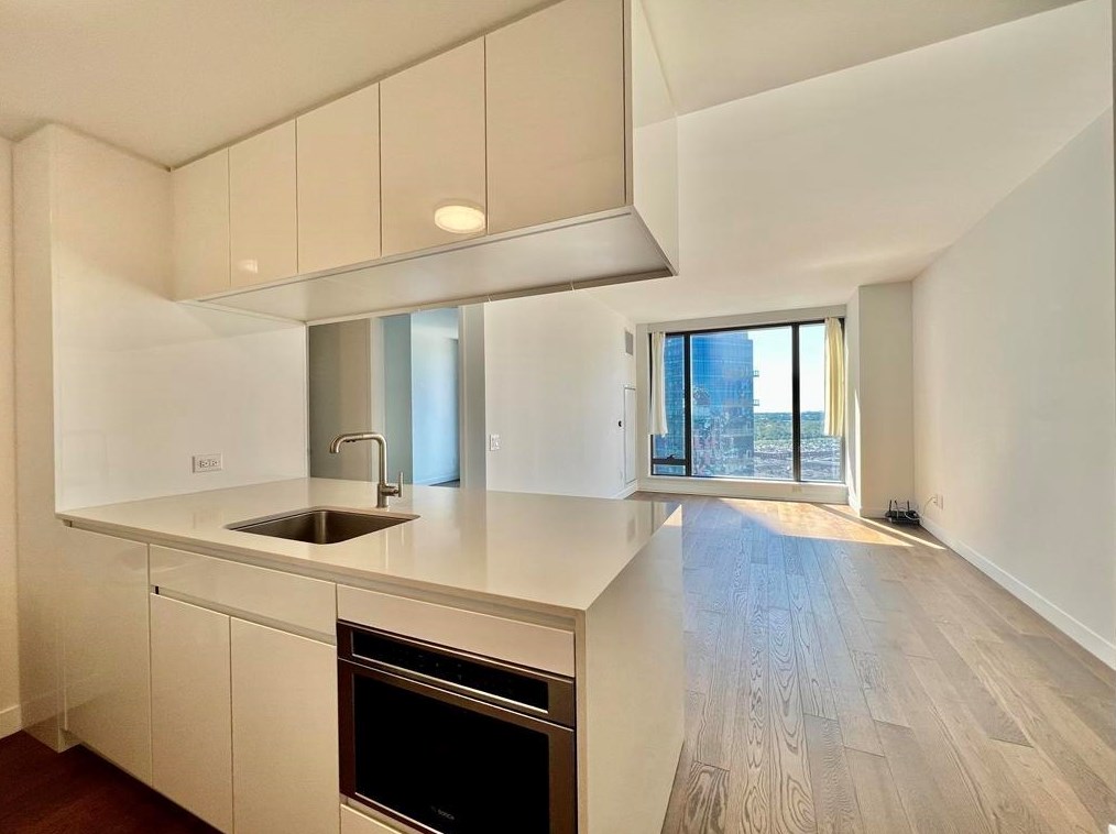 99 Hudson St #1405, Jersey City, NJ 07302