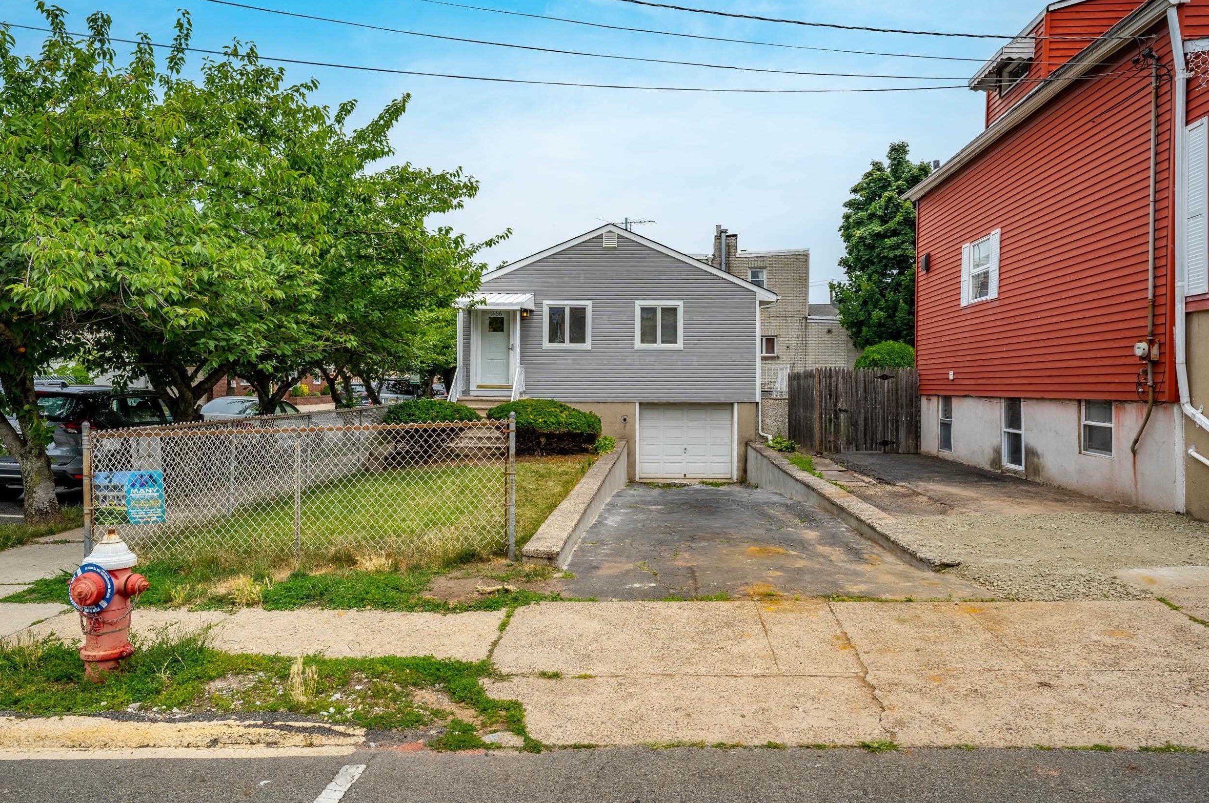 1466 44th St, North Bergen, NJ 07047