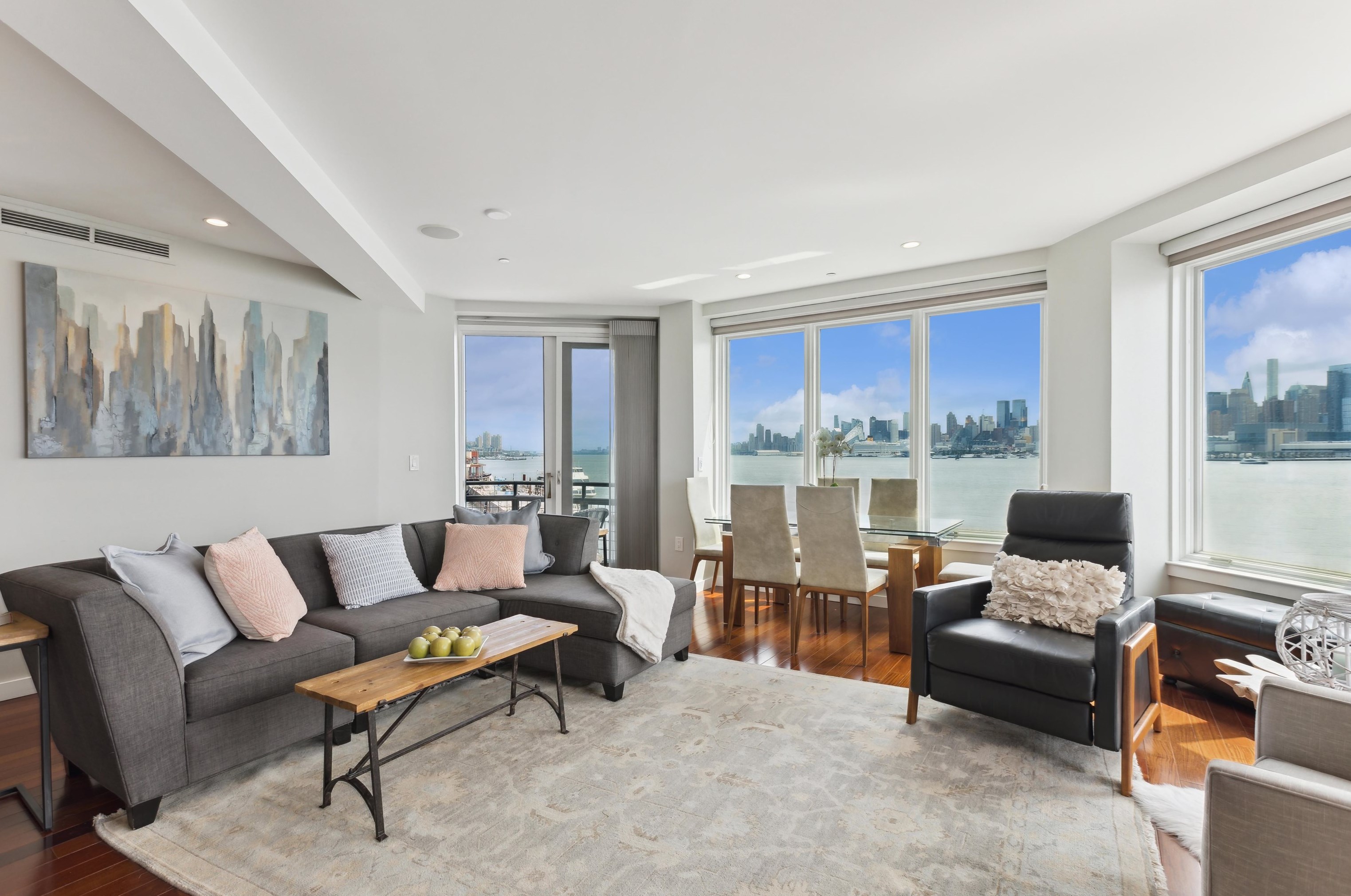 600 Harbor Blvd #981, Union City, NJ 07086