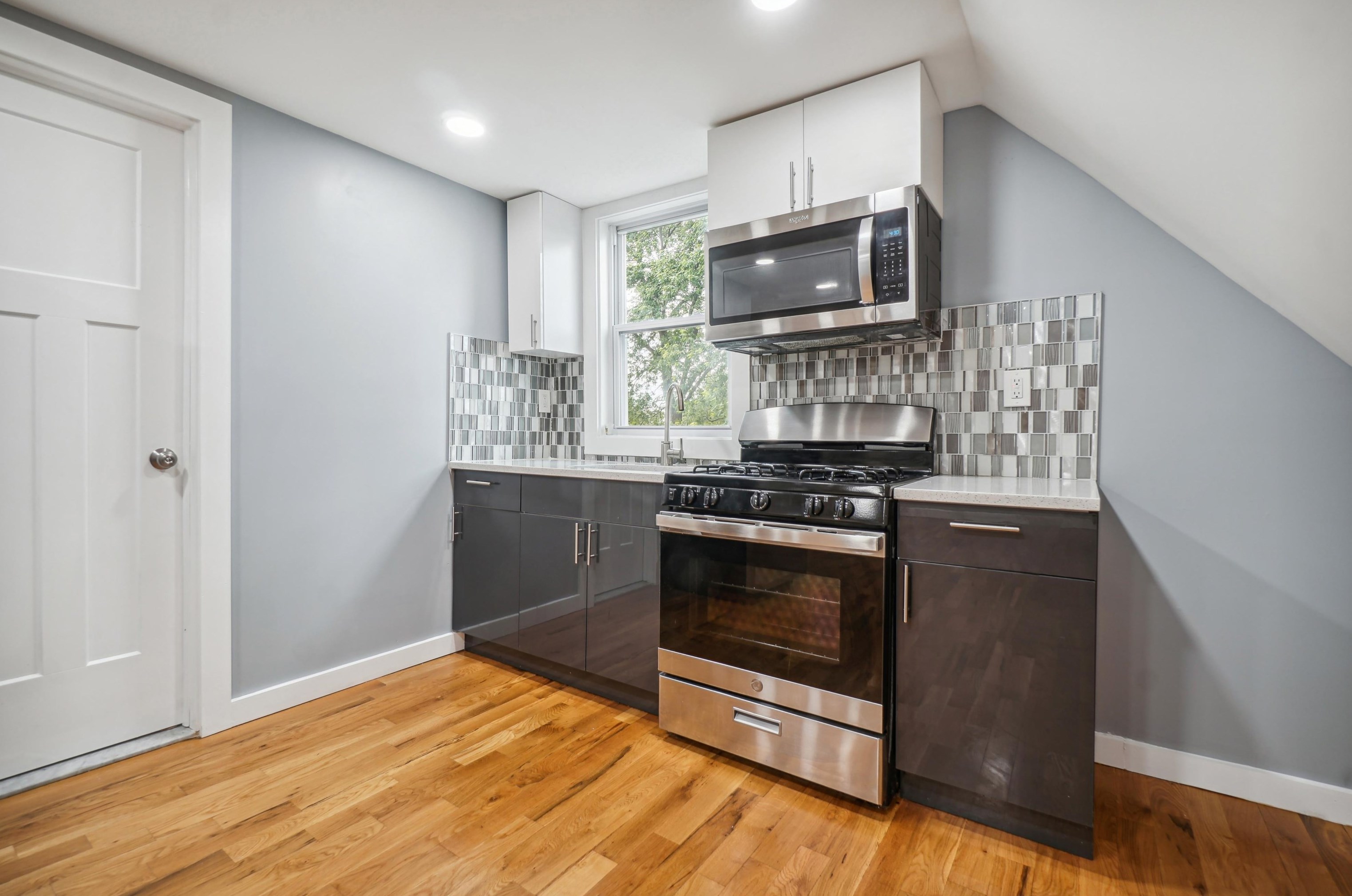 250 Custer Ave #3, Jersey City, NJ 07305