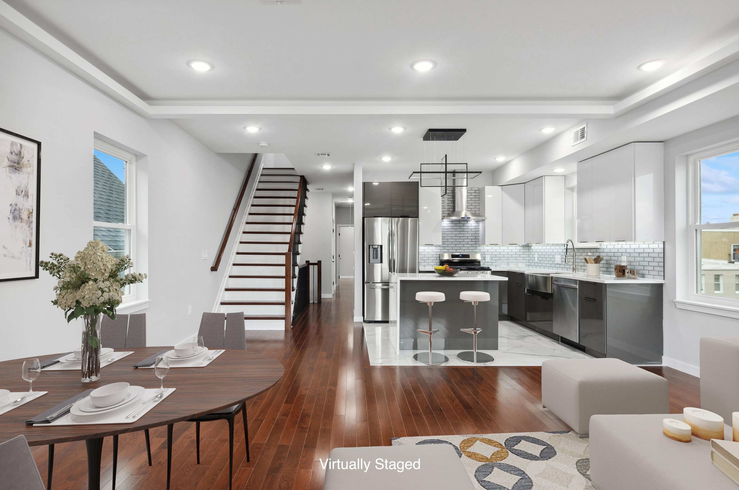 75 E 26th St #2, Bayonne, NJ 07002