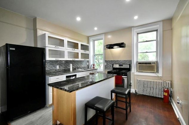 233 Old Bergen Rd #2, Jersey City, NJ 07305