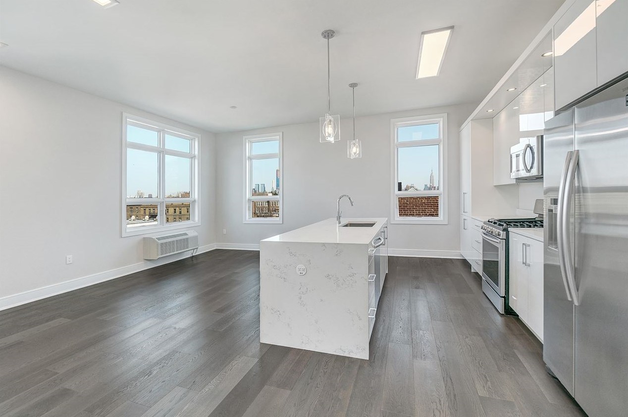 119 Peter St #404, Union City, NJ 07087