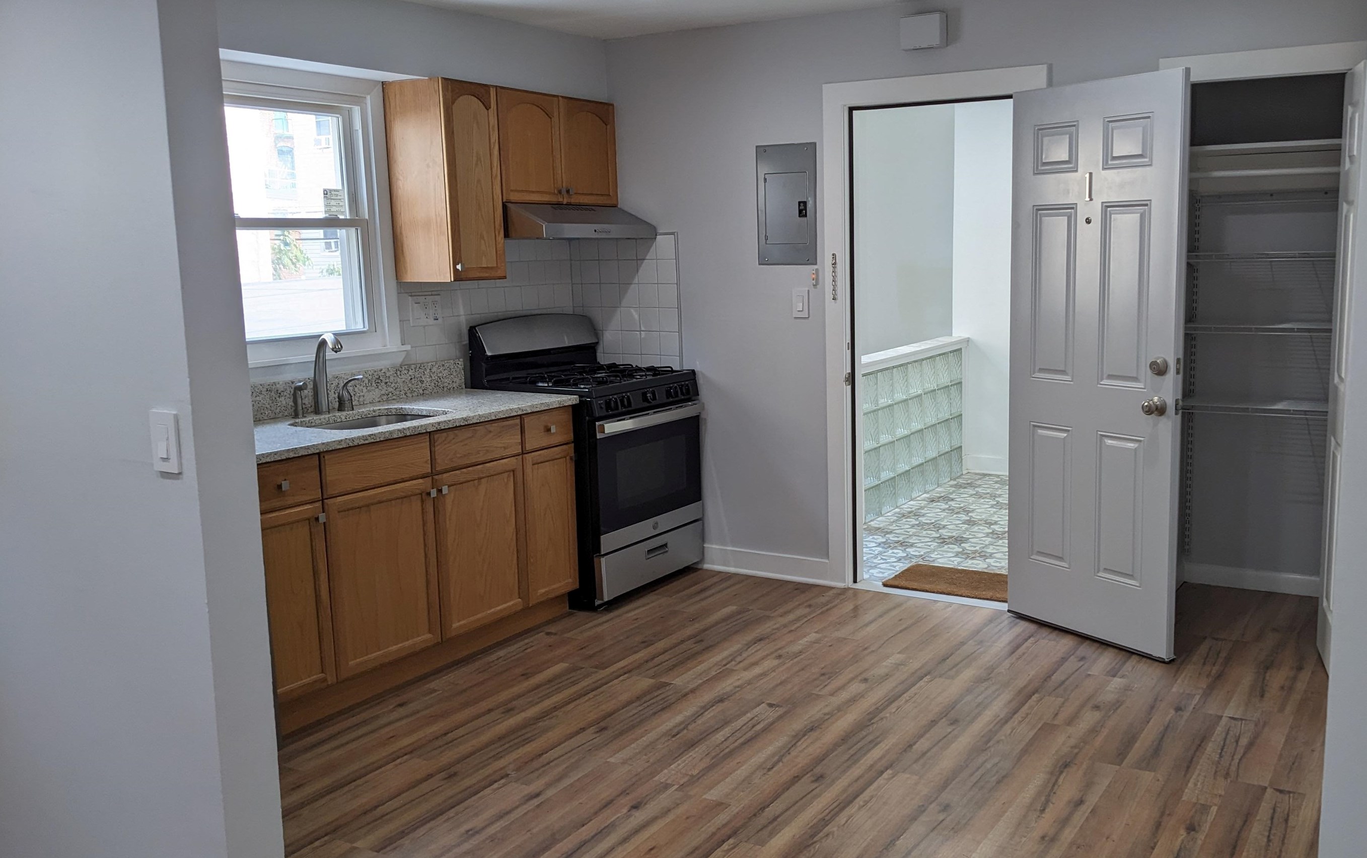 322 38th St #2, Union City, NJ 07087