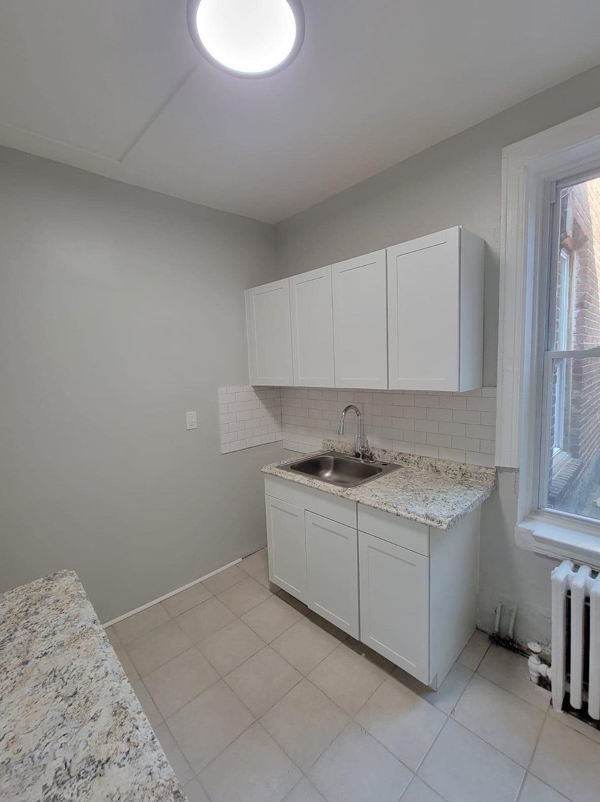 209 Mallory Ave #2r, Jersey City, NJ 07305