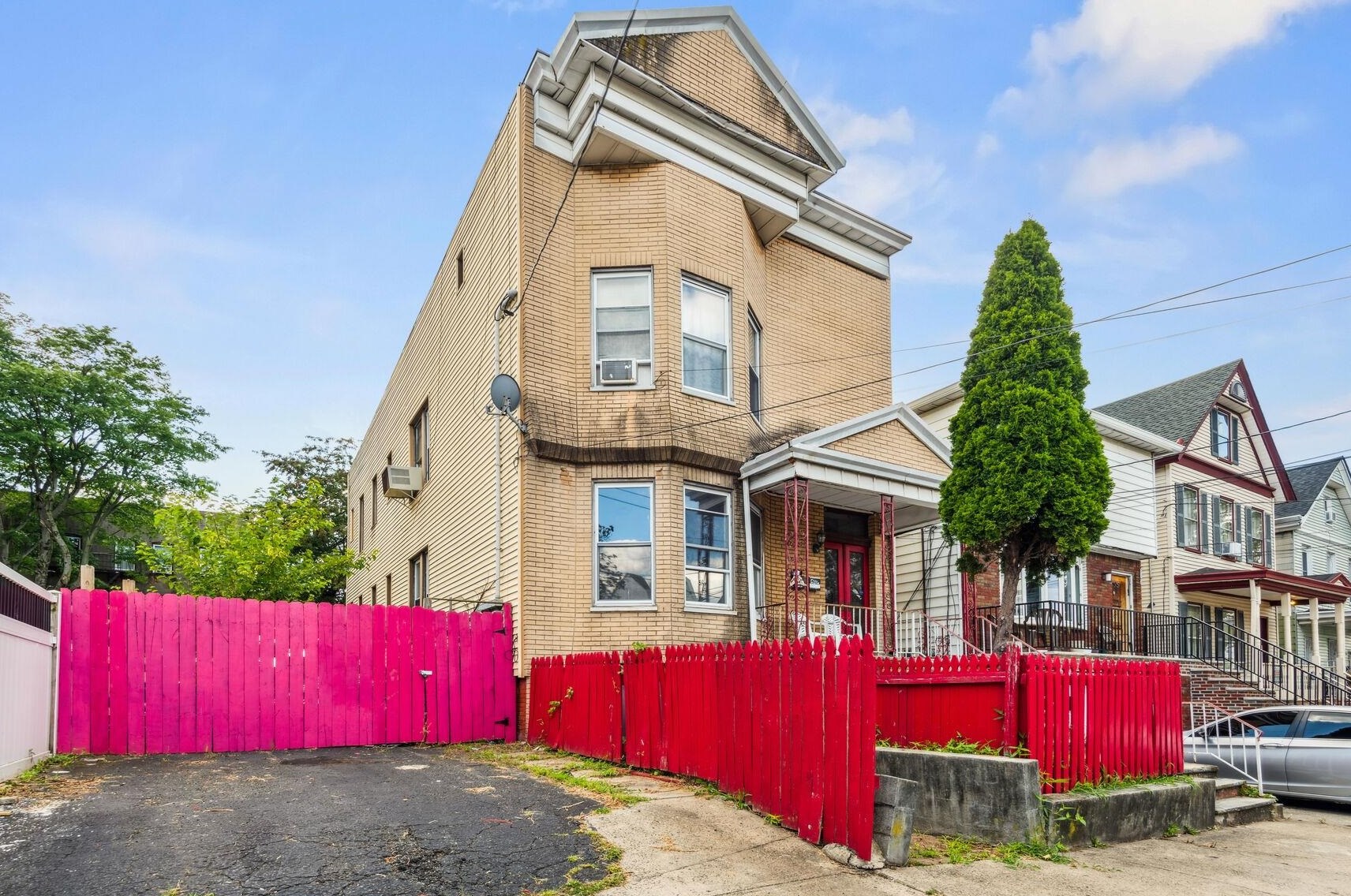 193 Neptune Ave, Jersey City, NJ 07305-2507