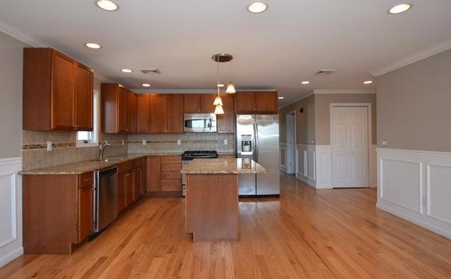 192 Orient St #2, Bayonne, NJ 07002