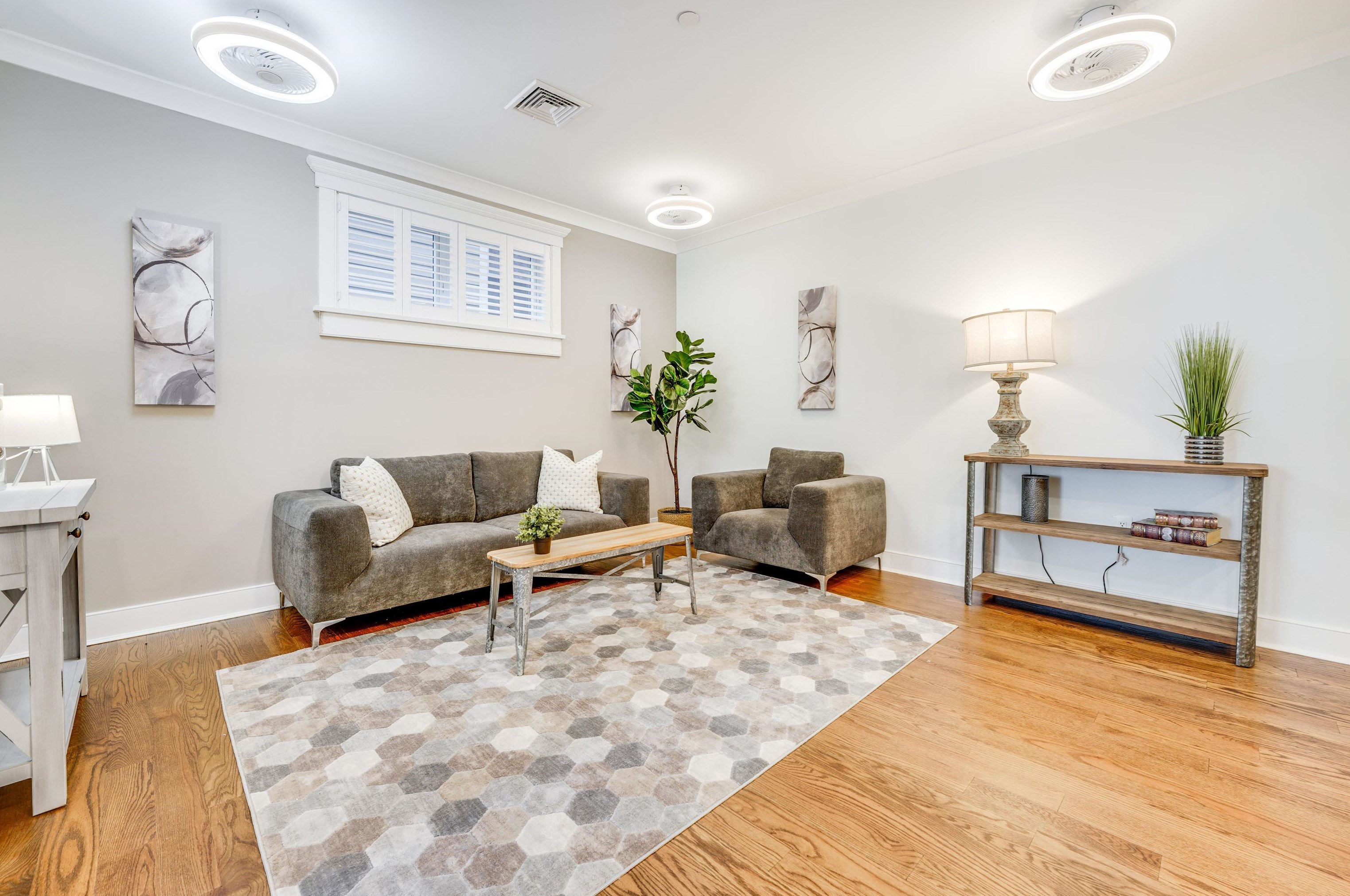 139 Sherman Pl, Jersey City, NJ 07307-3735