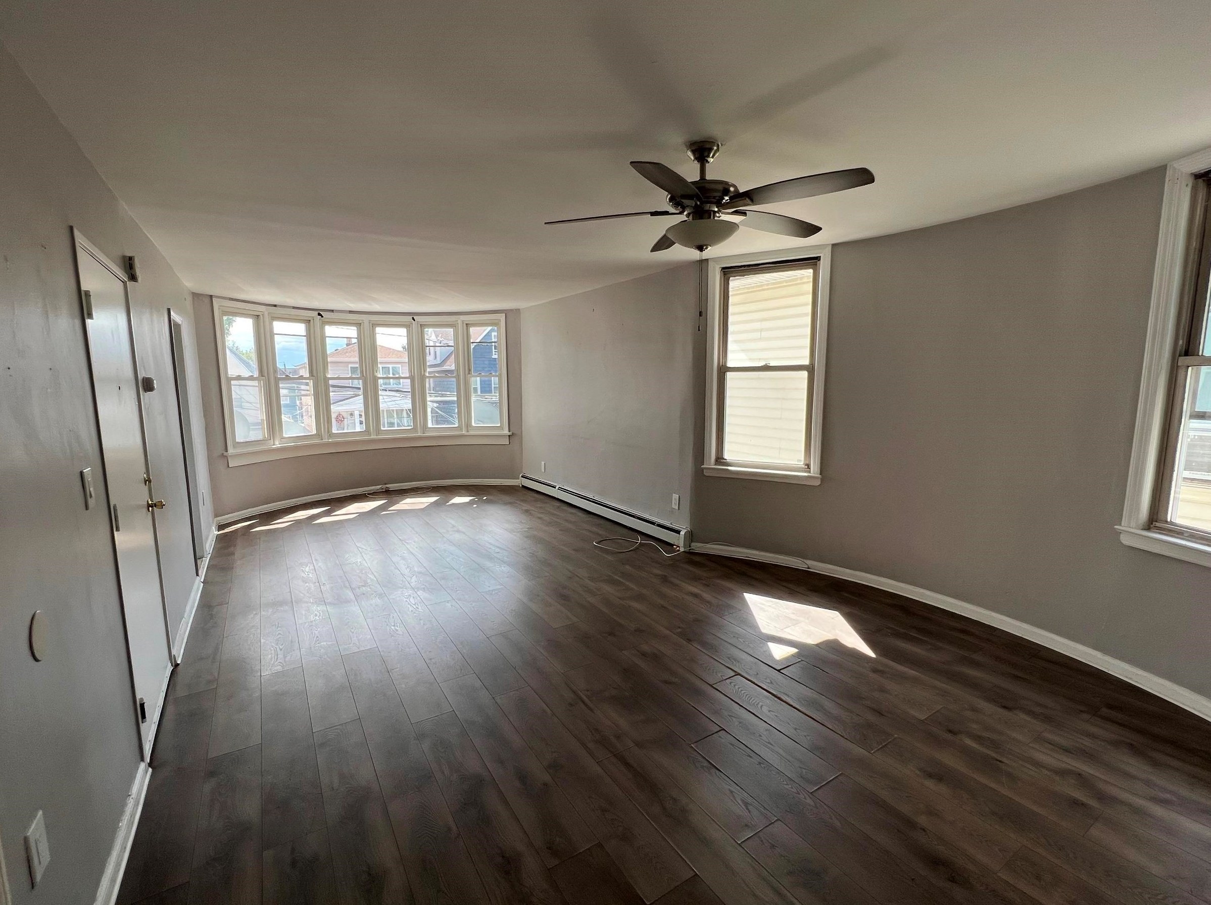 19 E 40th St, Bayonne, NJ 07002
