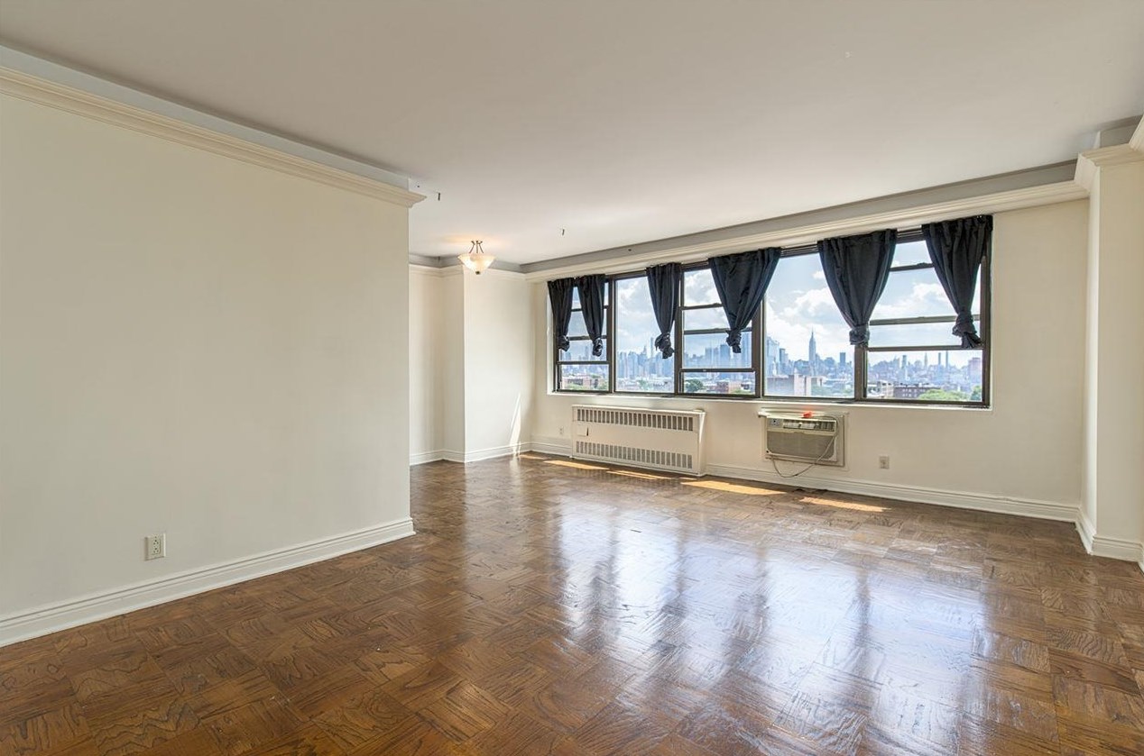 500 Central Ave #1205, Union City, NJ 07087