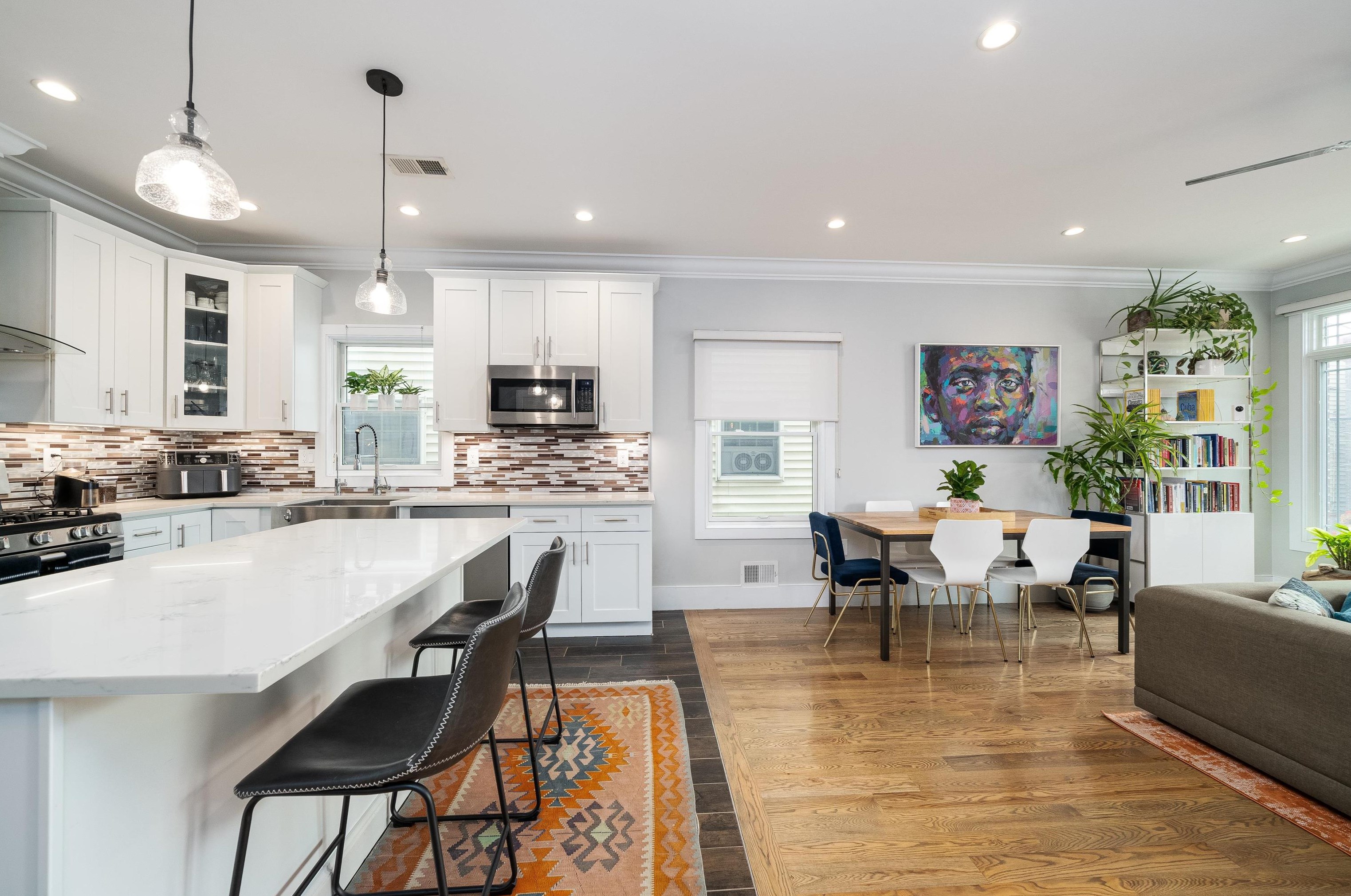 102 Poplar St, Jersey City, NJ 07307-3232