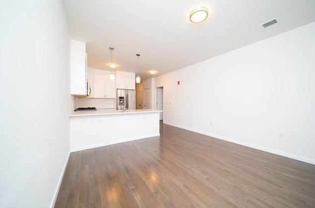 850 Newark Ave #4d, Jersey City, NJ 07306